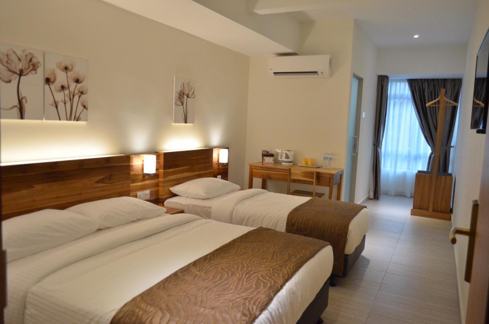 Deluxe Triple Room - Photo 4