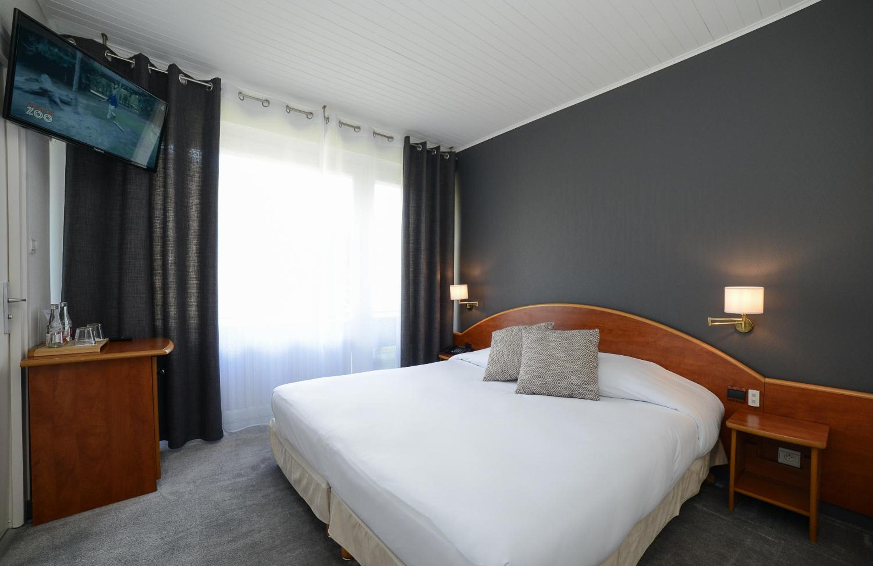 Small Double Room - Photo 5