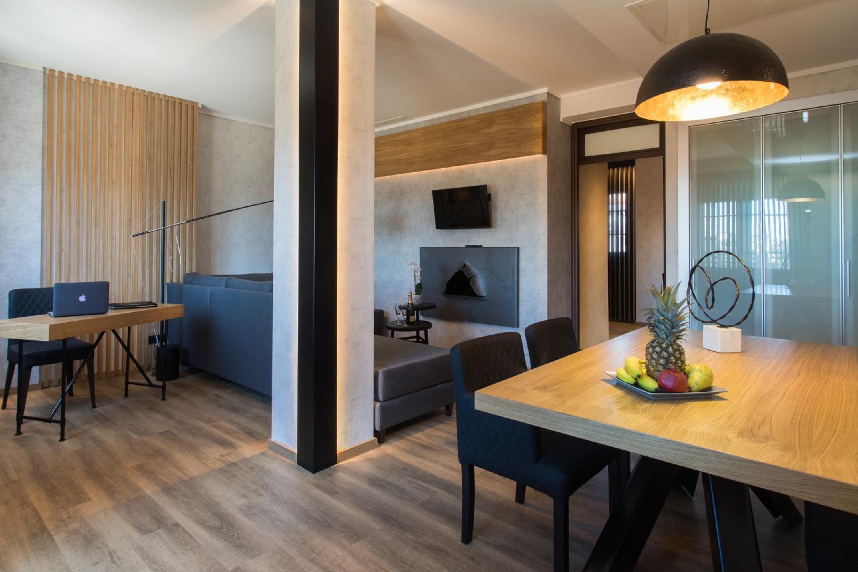 Deluxe Suite - Photo 4