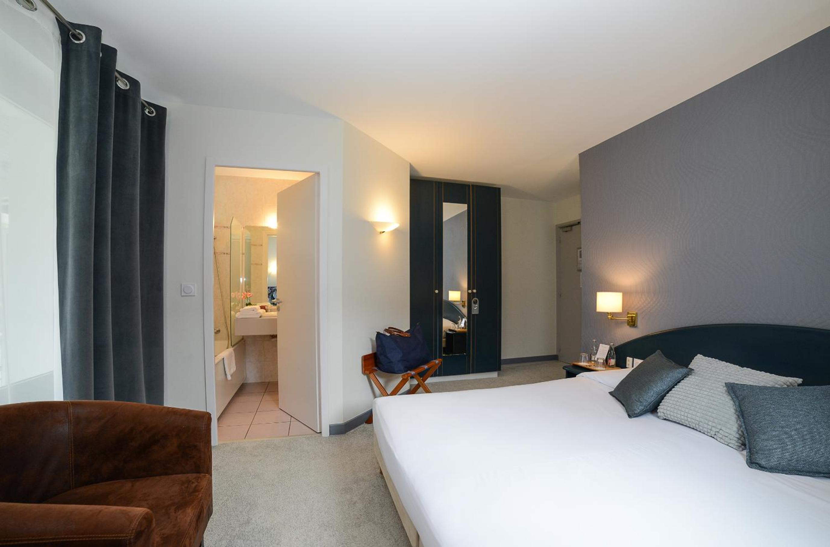 Double Room with Balcony photo 3