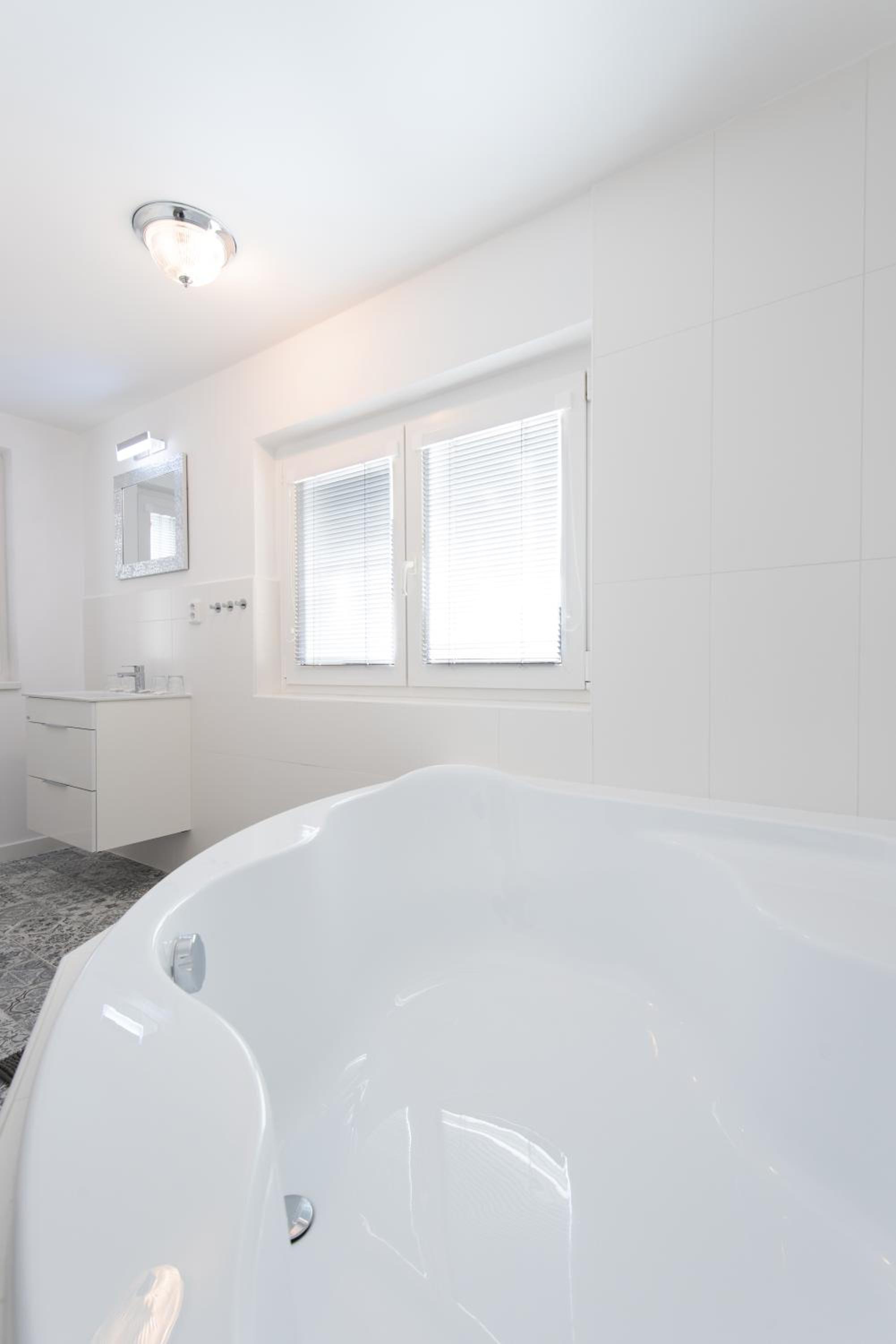Suite - Photo 5