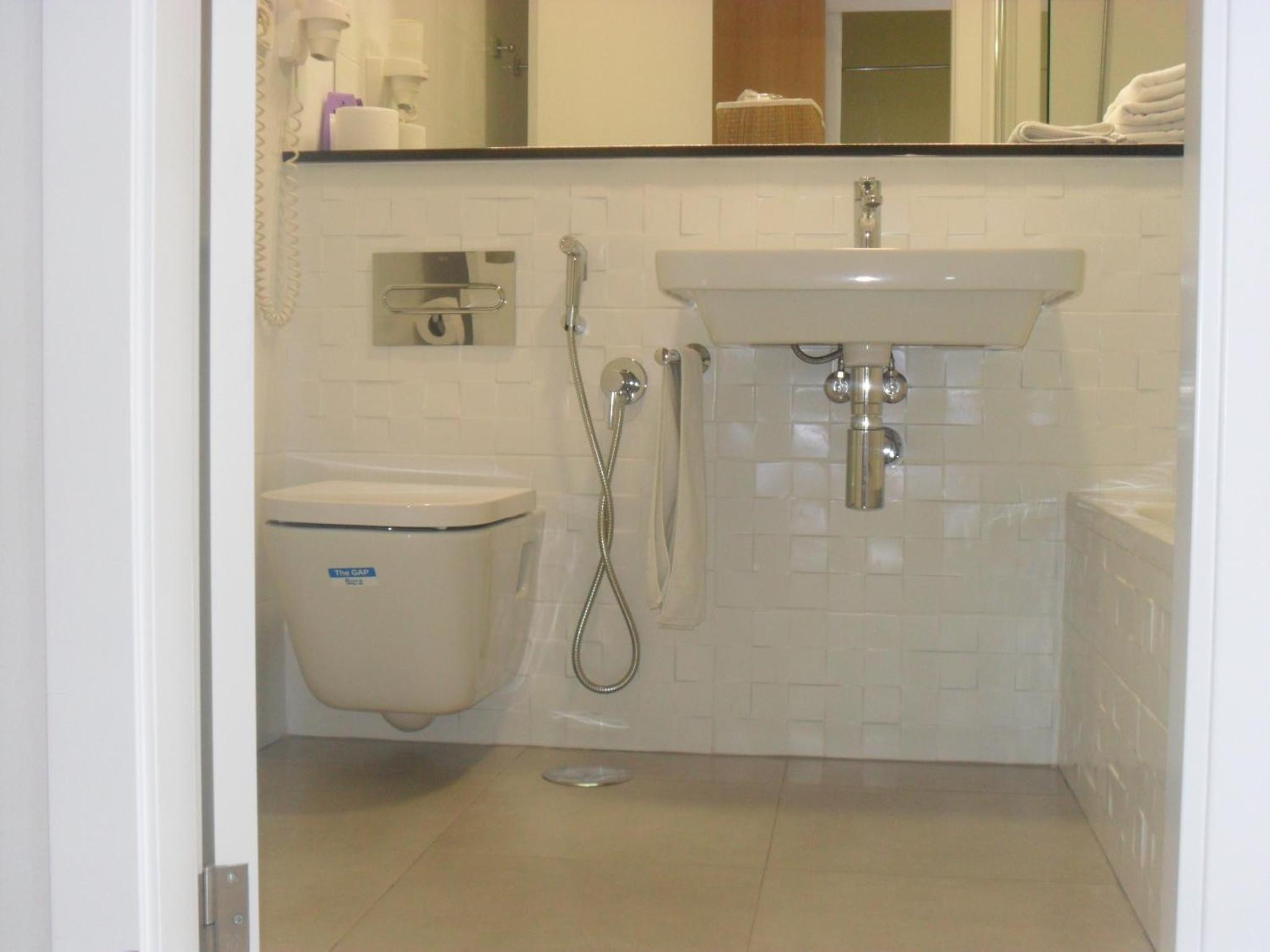 Twin Room - Photo 14