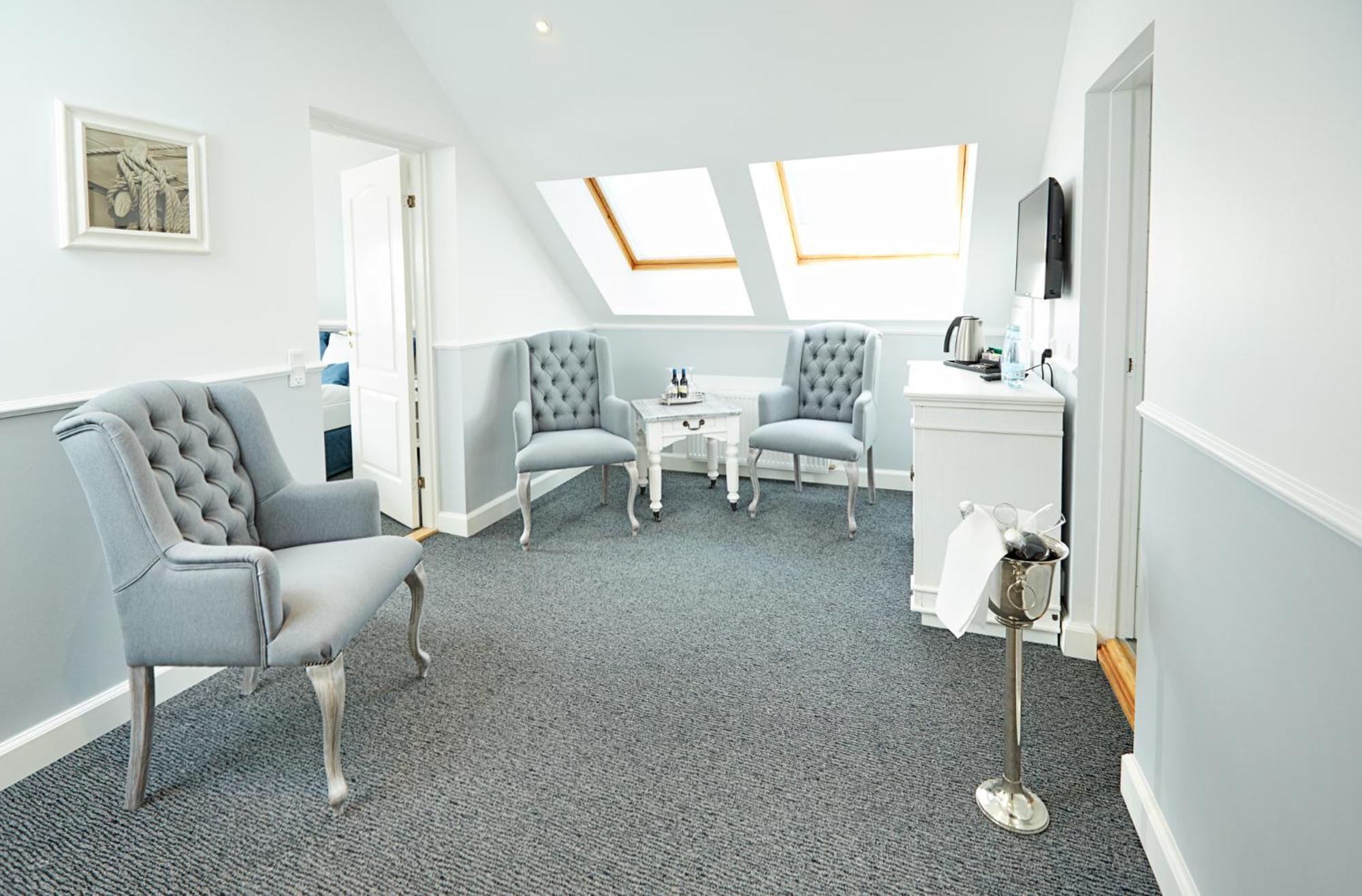 Junior Suite with Sea View photo 2