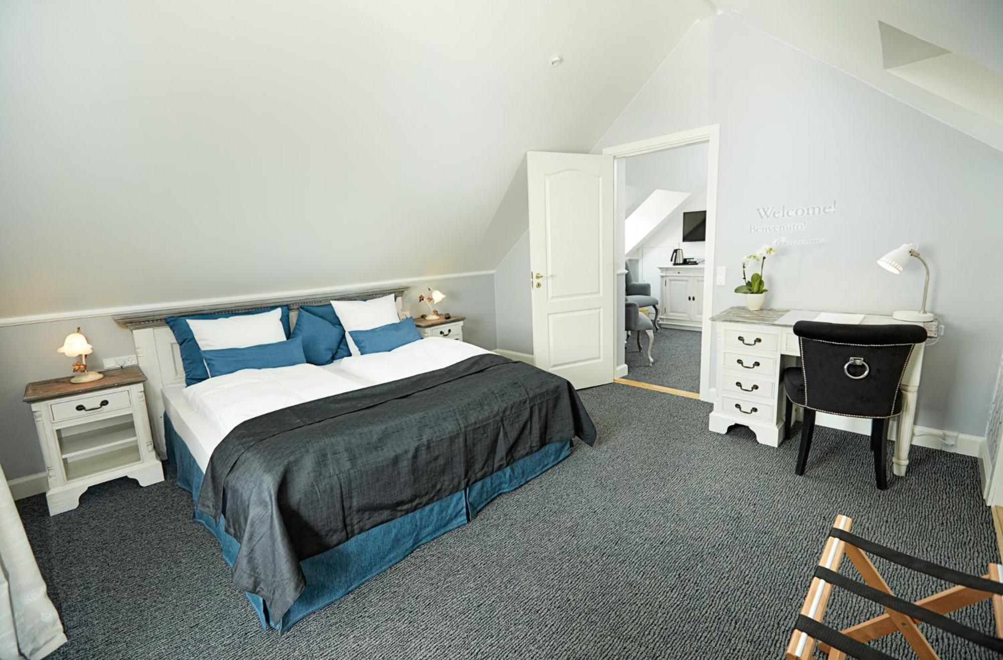 Junior Suite with Sea View photo 1