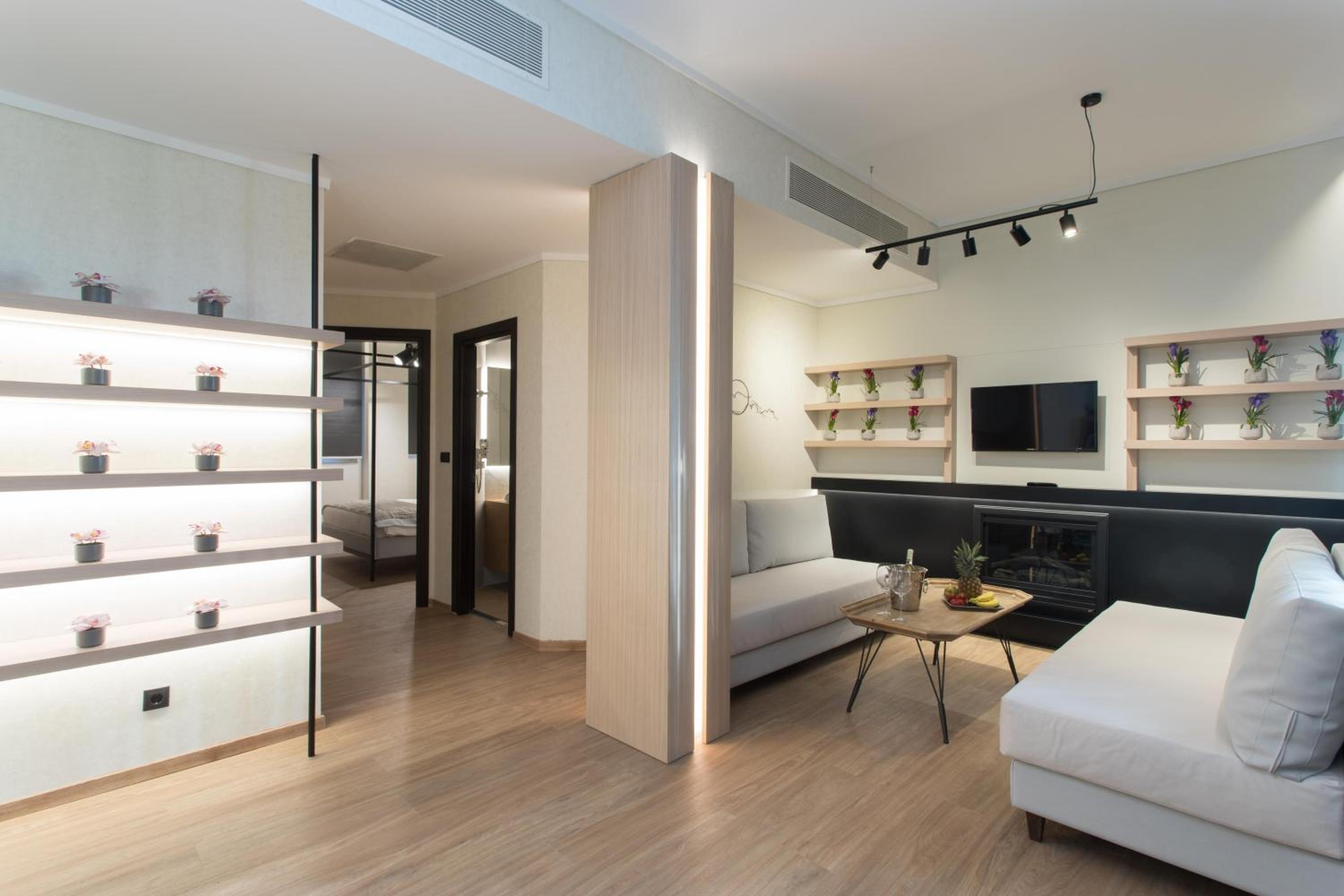 Deluxe Suite - Photo 2