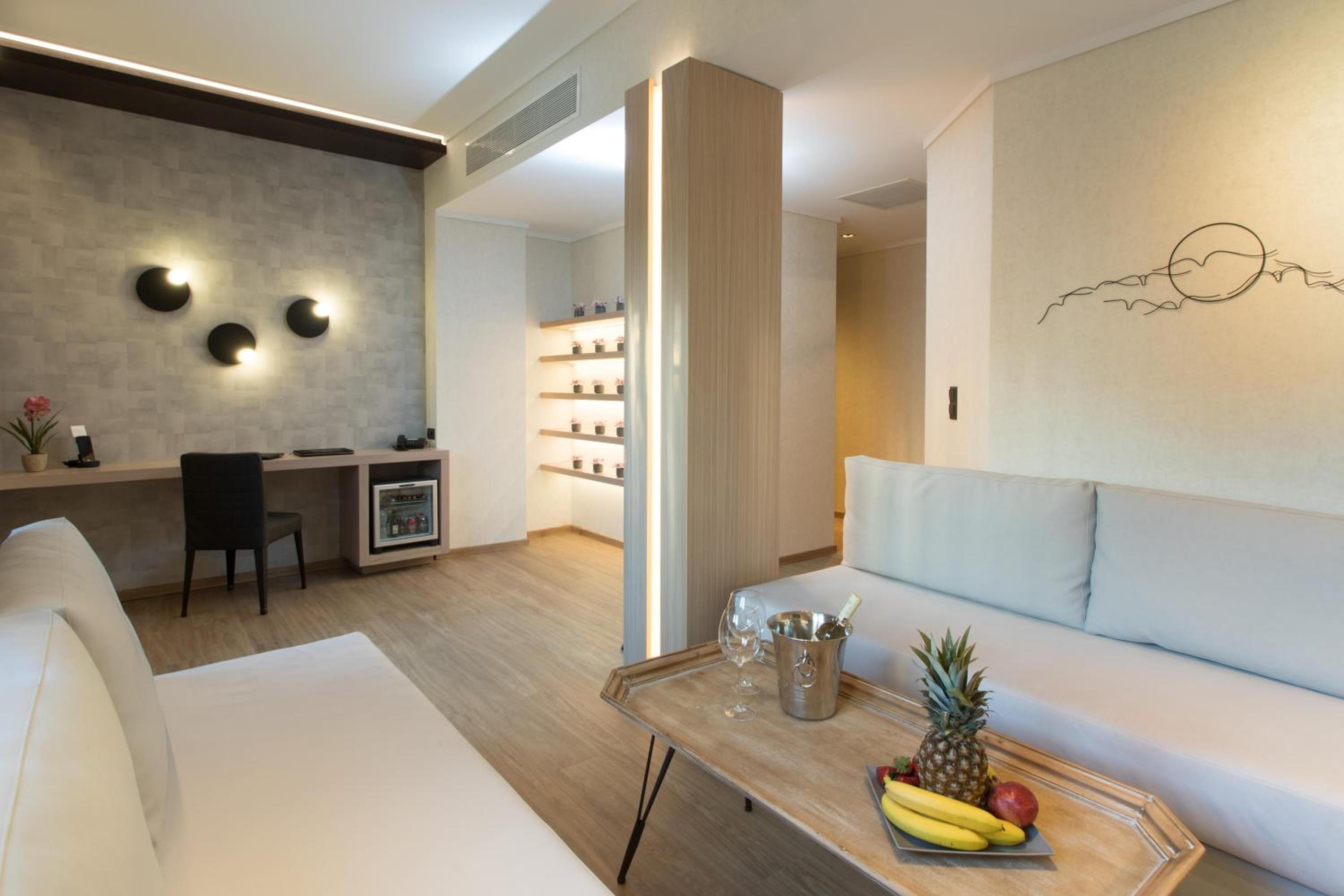 Deluxe Suite - Photo 37