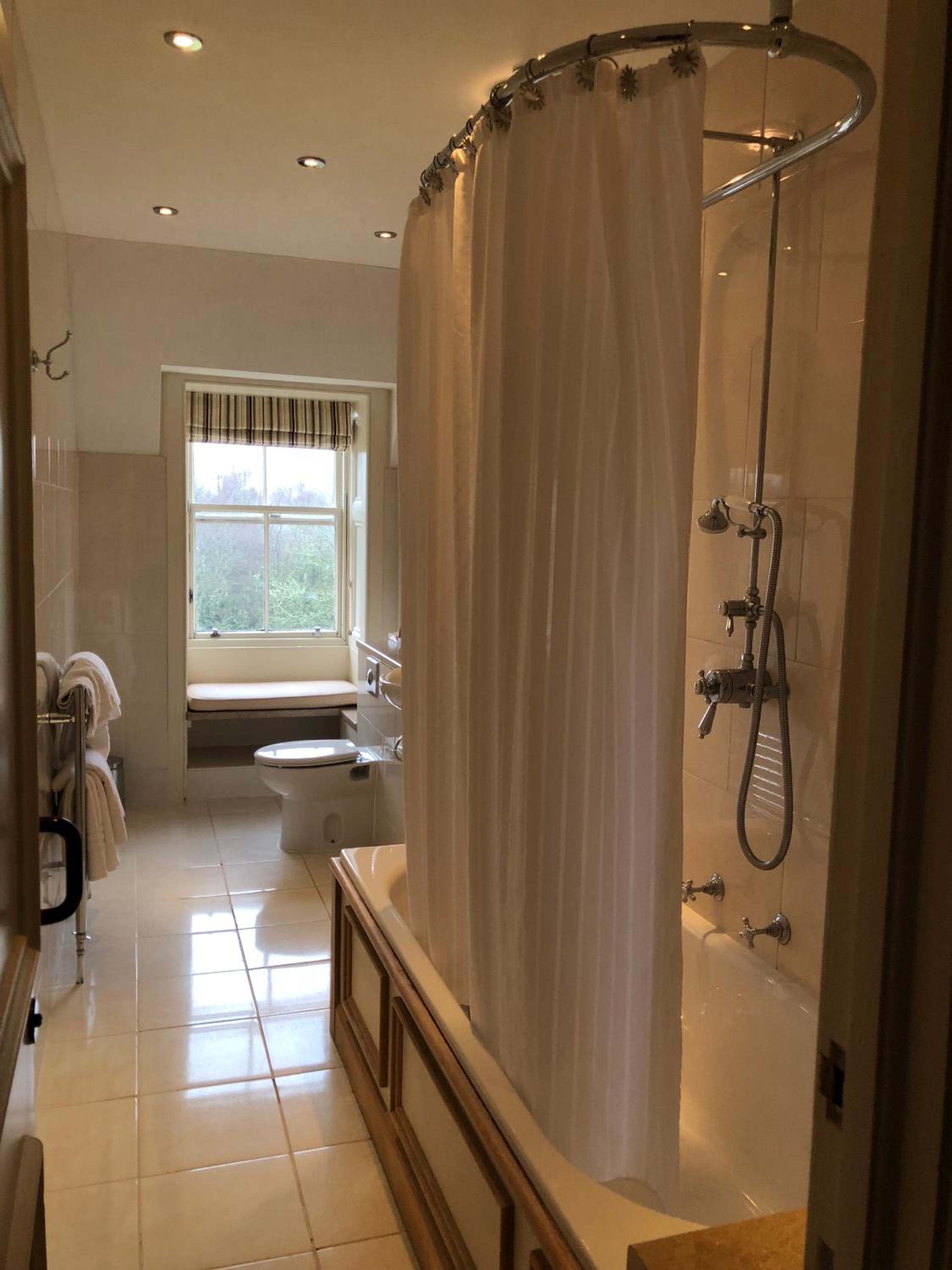 Suite - Photo 5