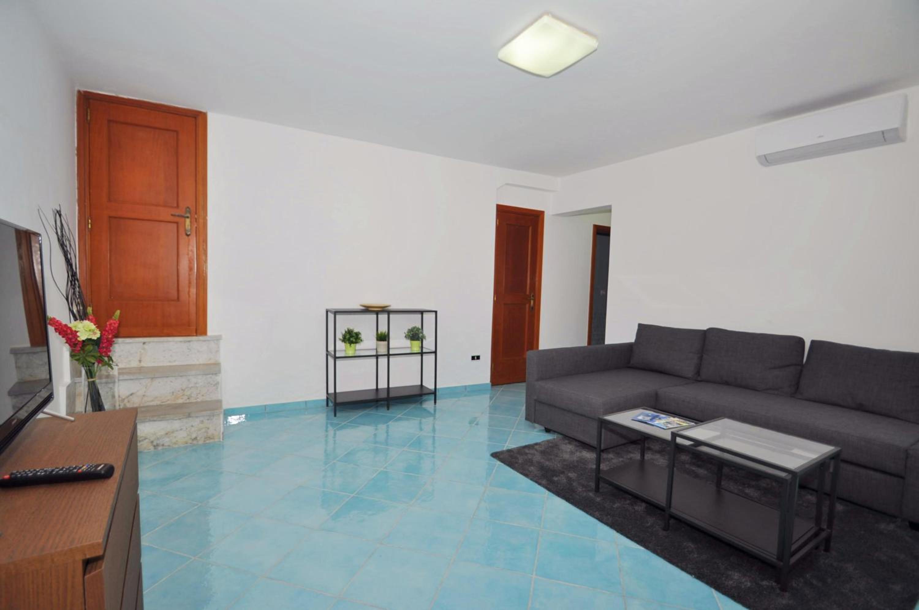 One-Bedroom Apartment (4 Adults) photo 1