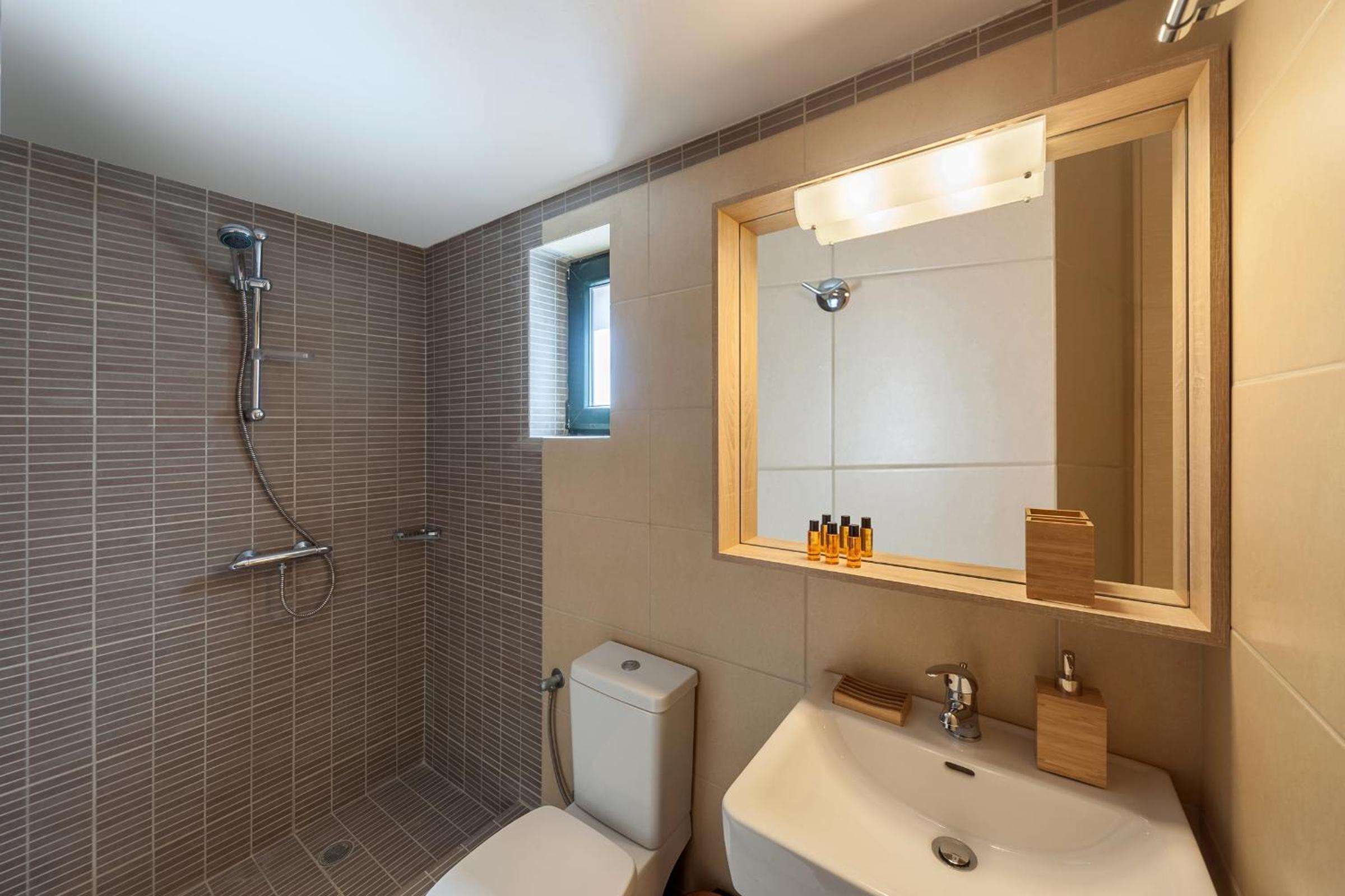 One Bedroom Suite Sea View