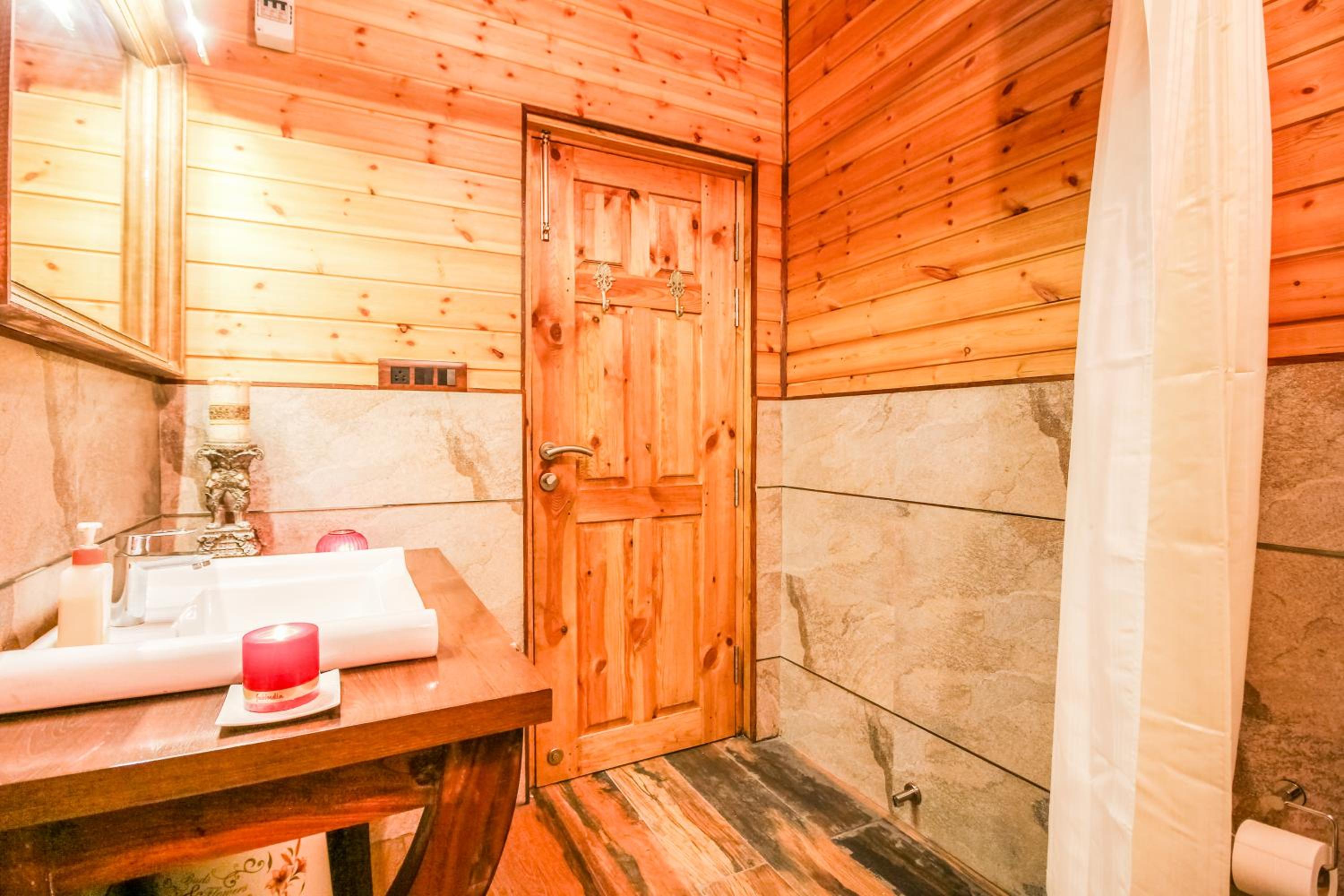 One-Bedroom Chalet - Photo 4