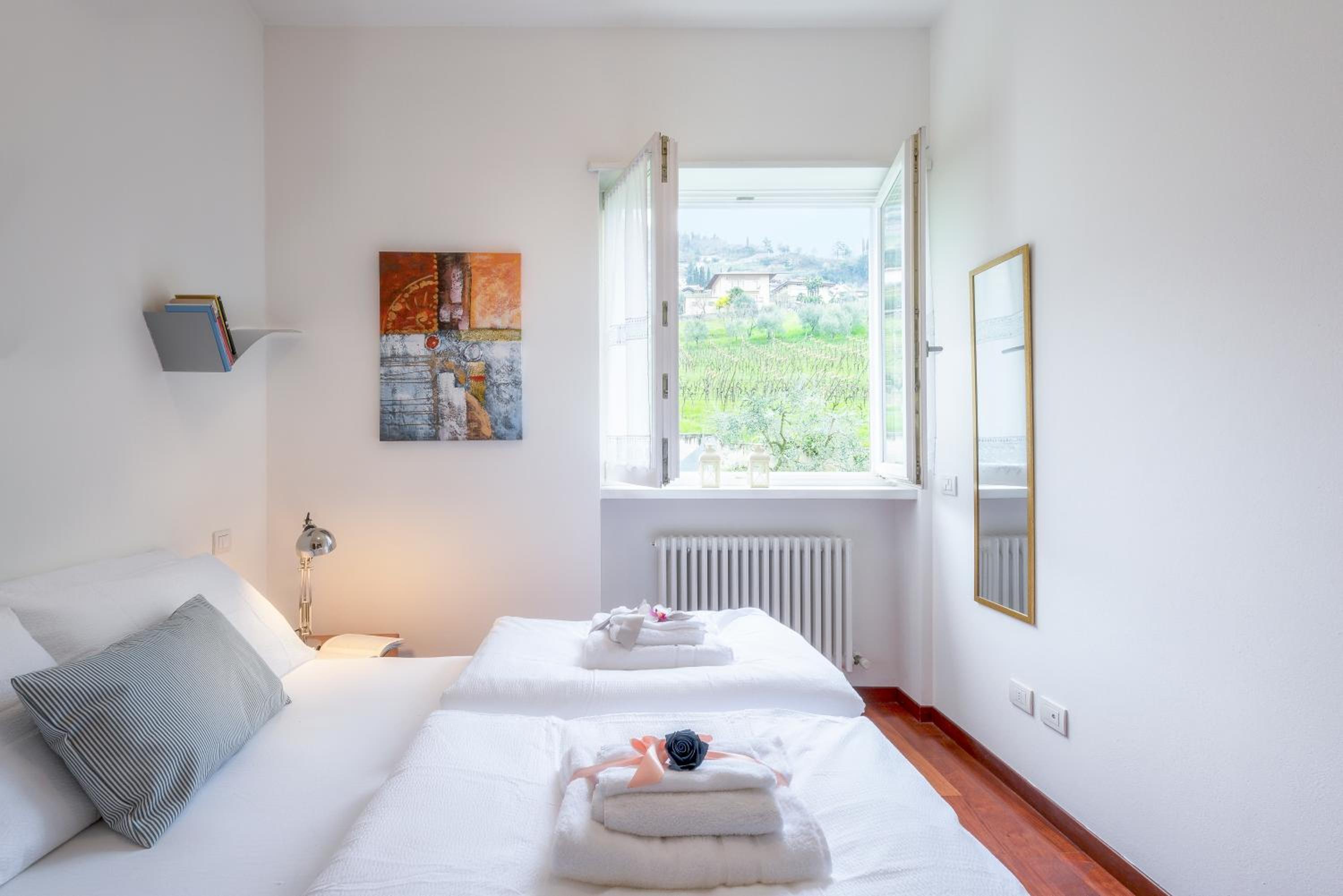 Apartment with Lake View photo 1