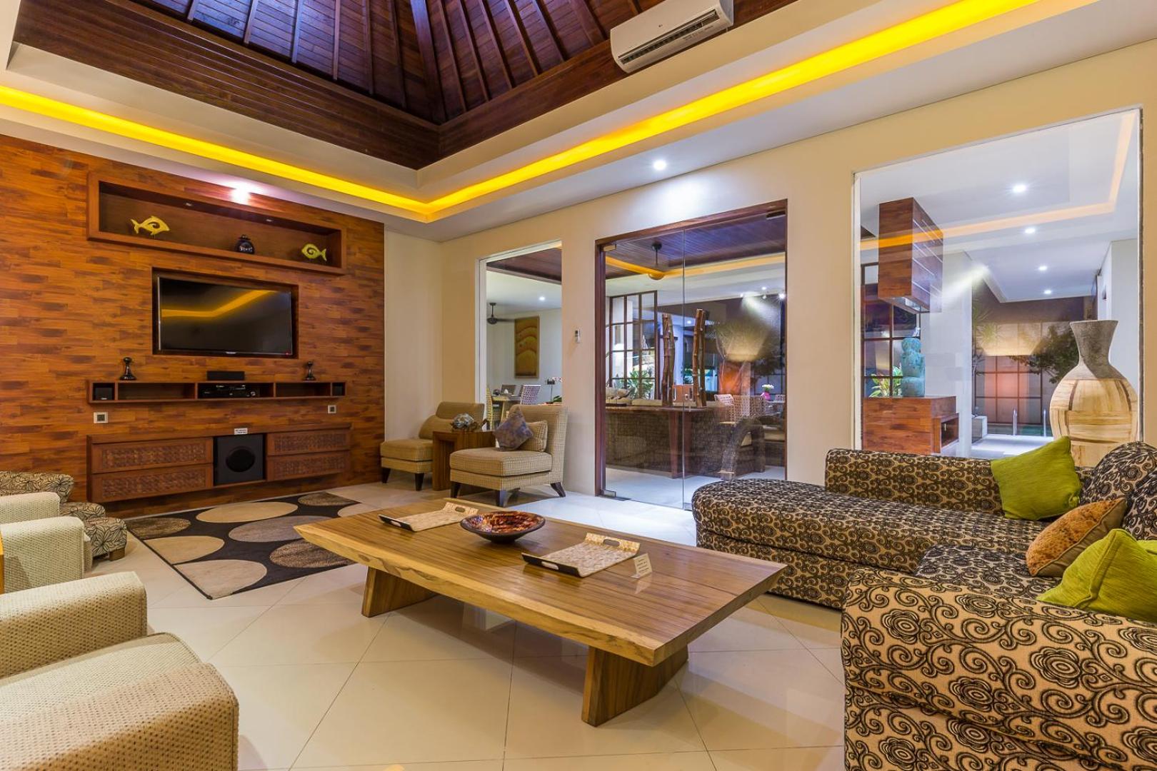 Deluxe Two-Bedroom Villa with Private Pool - Photo 3
