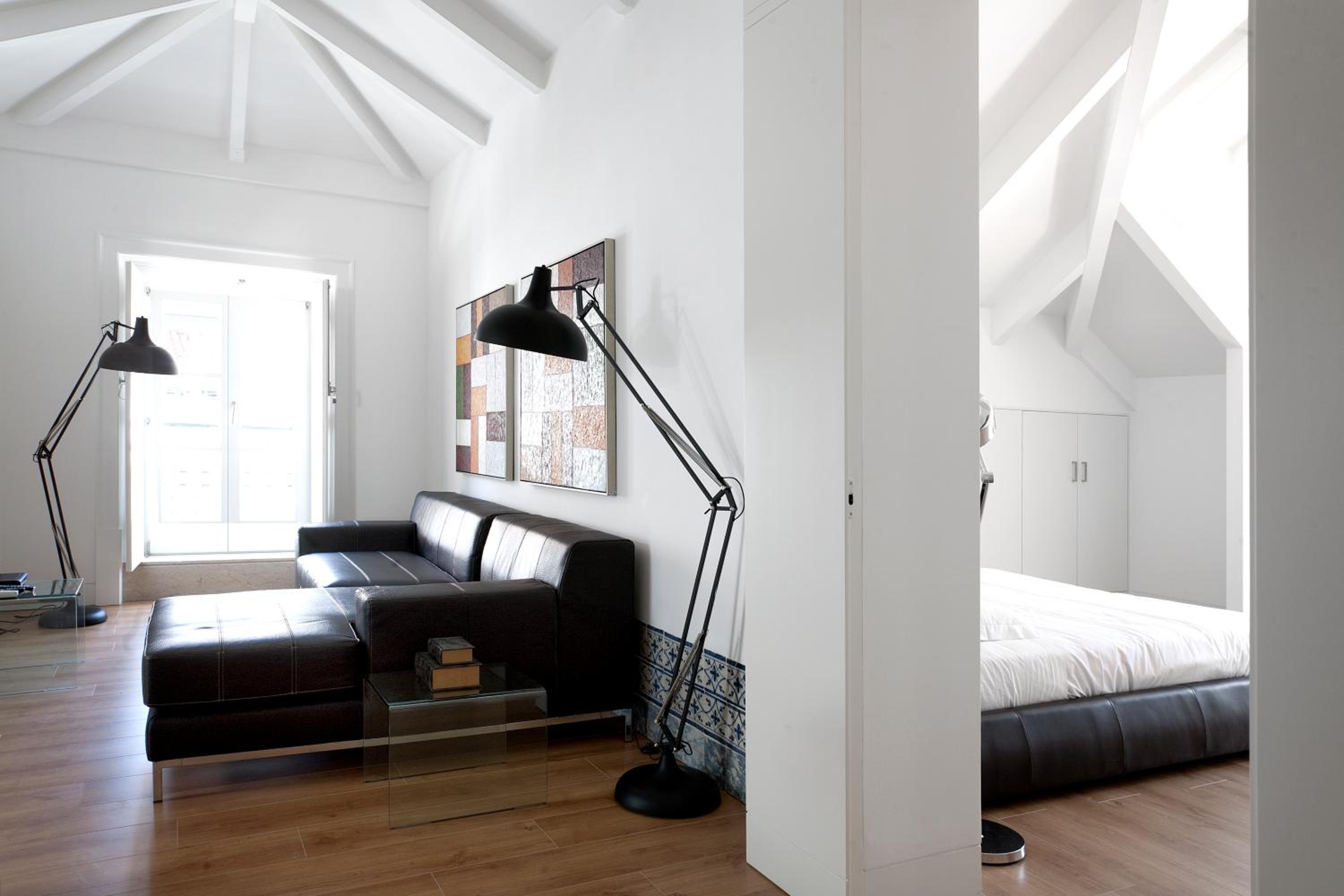 Three-Bedroom Apartment photo 2