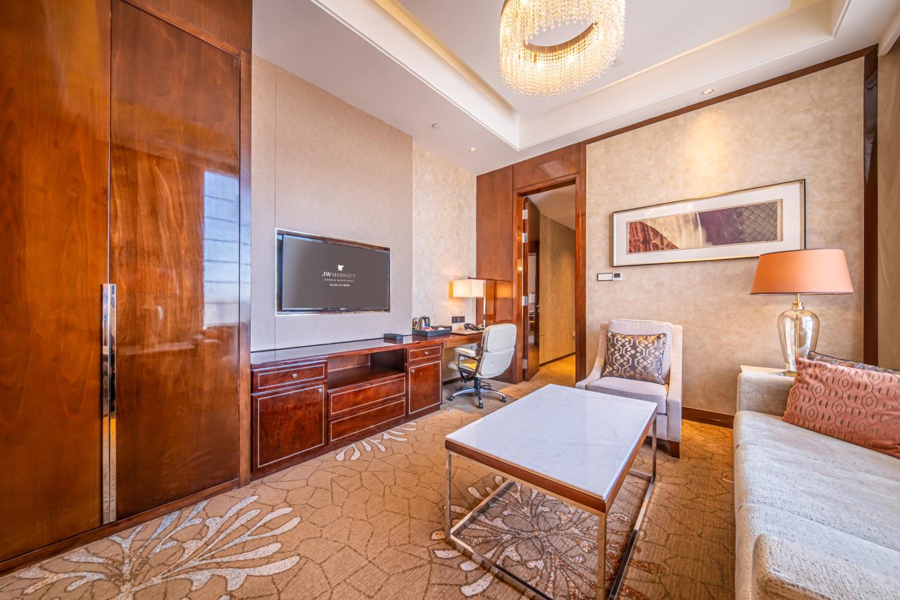Deluxe Suite photo 1