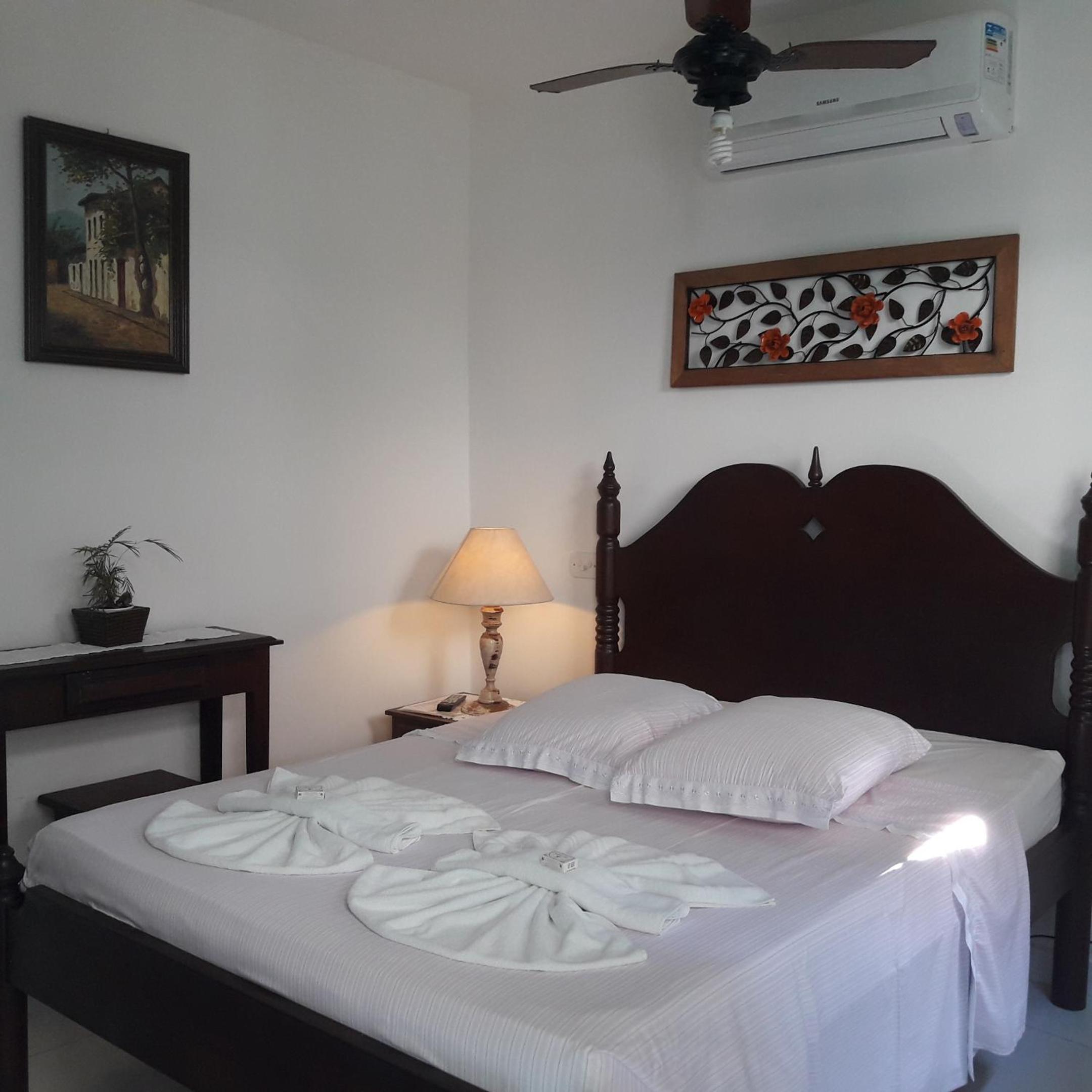 Double Room with Air Conditioning - Photo 4