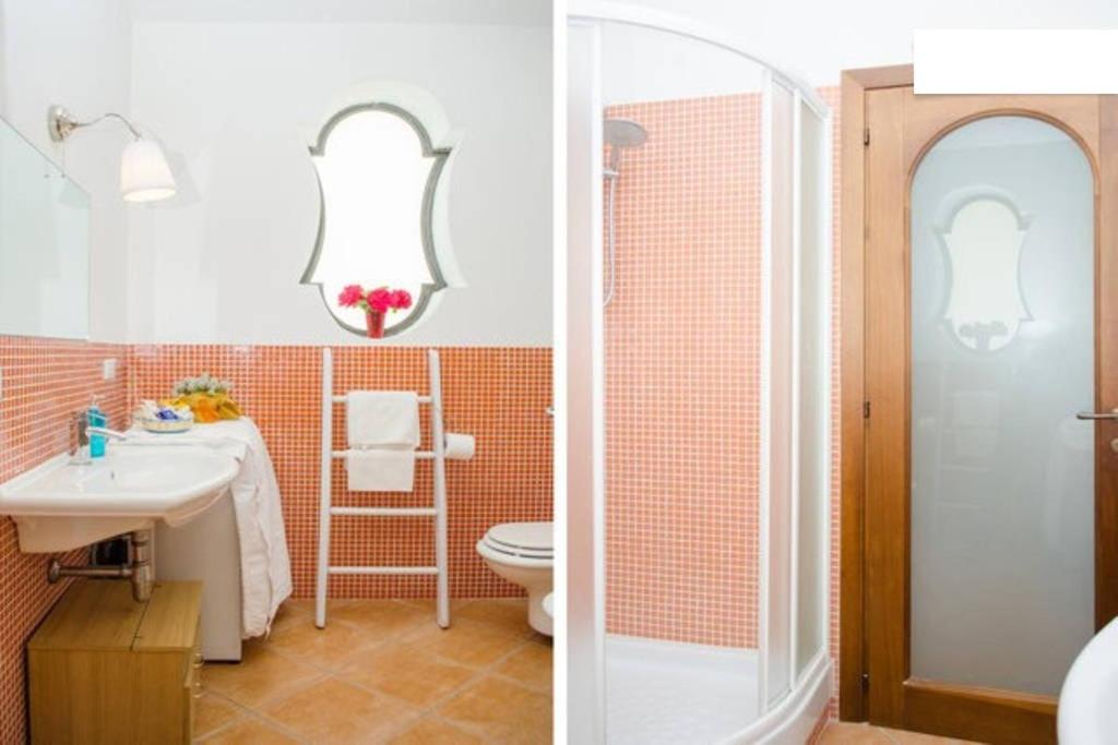 Twin Room with Private Bathroom photo 2