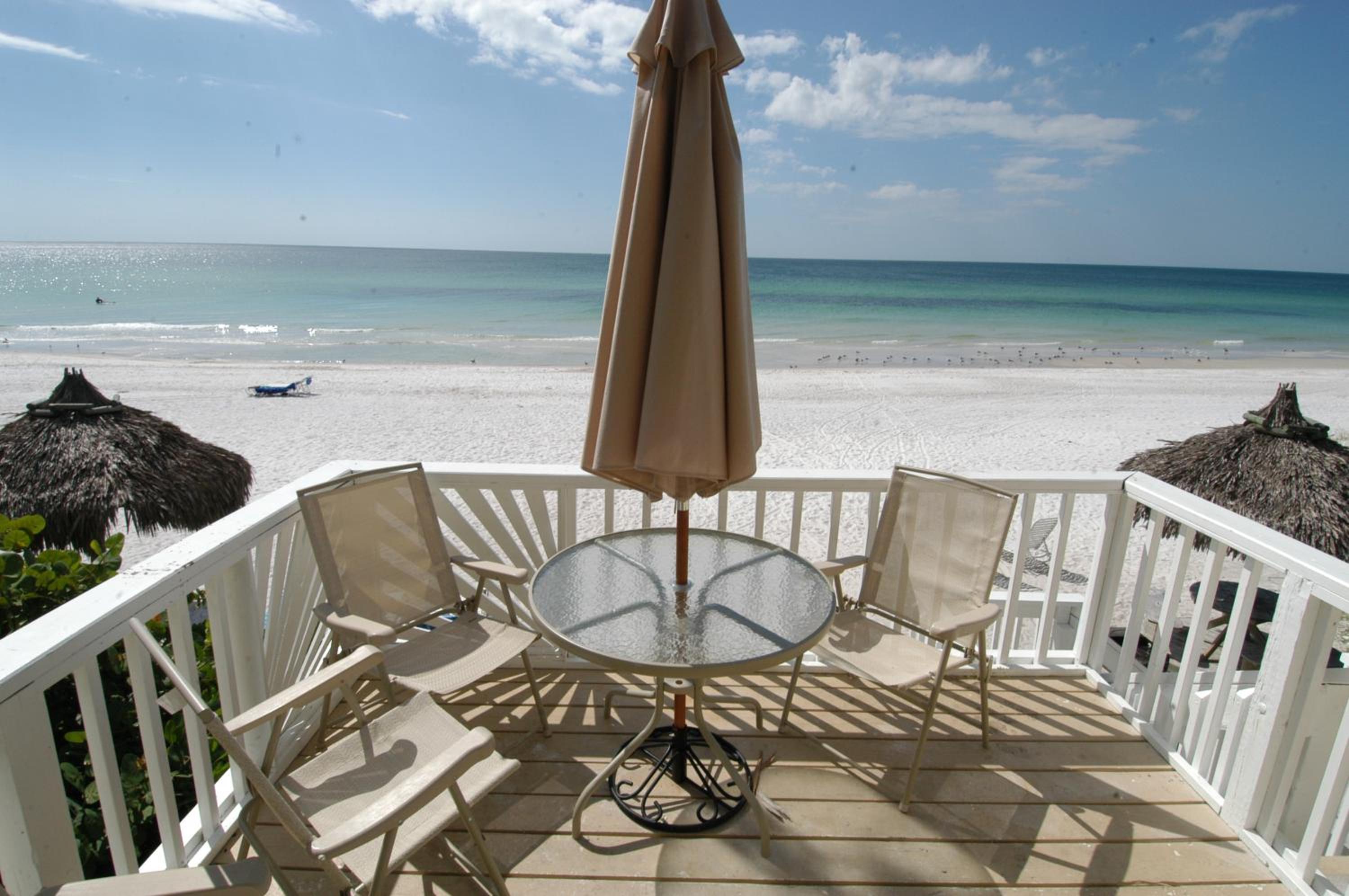Beachfront Luxury 2 Bedroom Suite photo 3