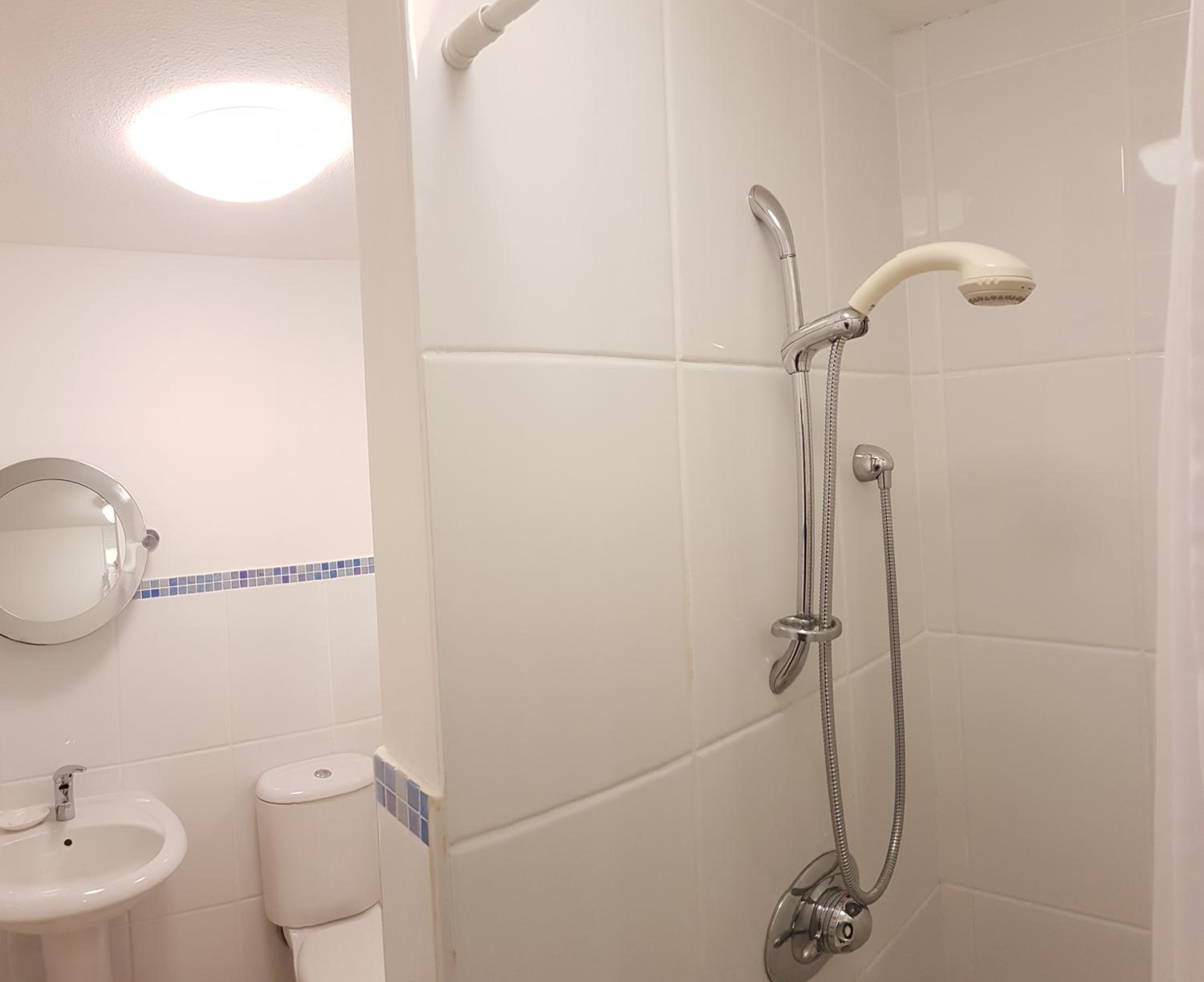 Apartment photo 2
