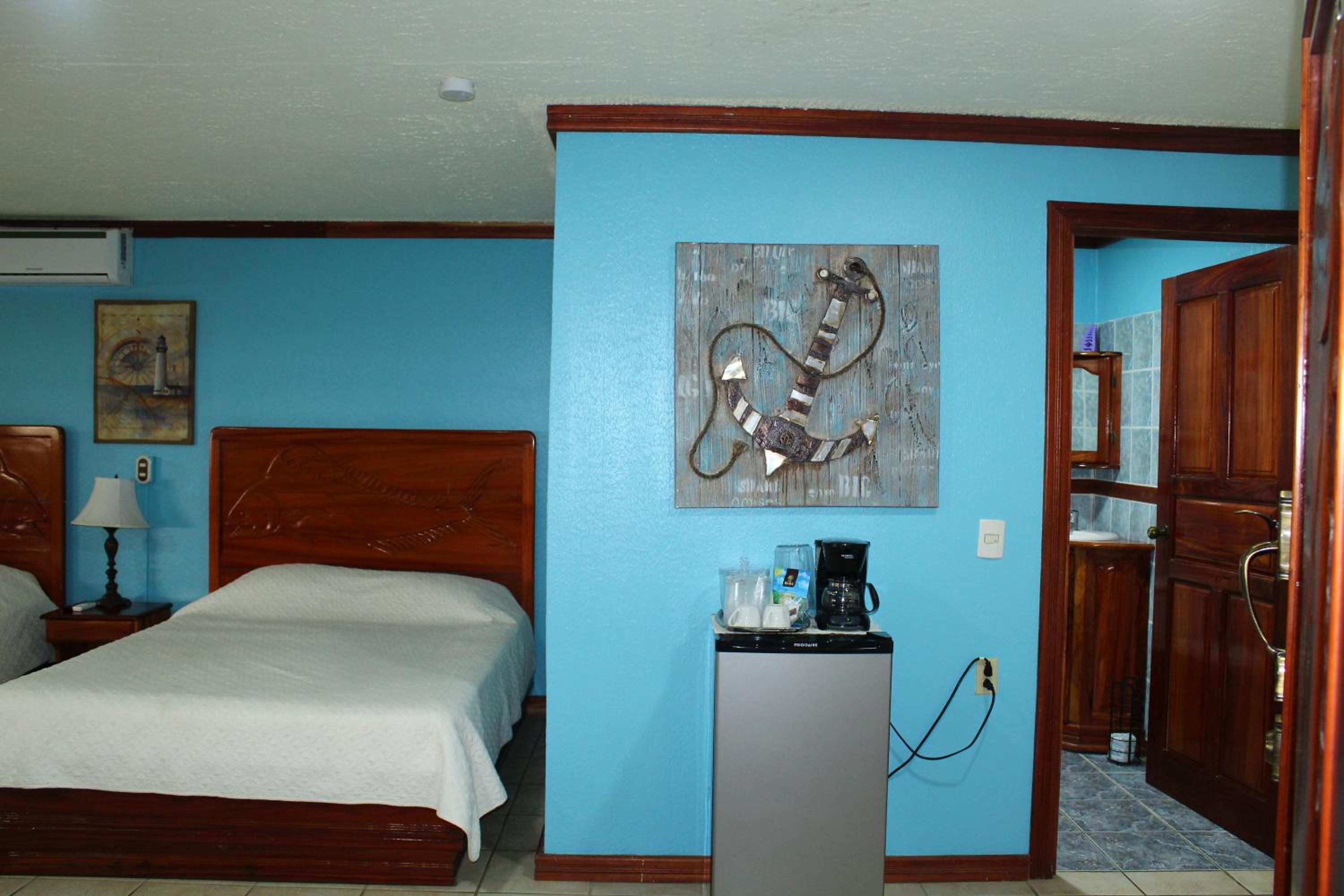 Double Room with Two Queen Beds photo 1