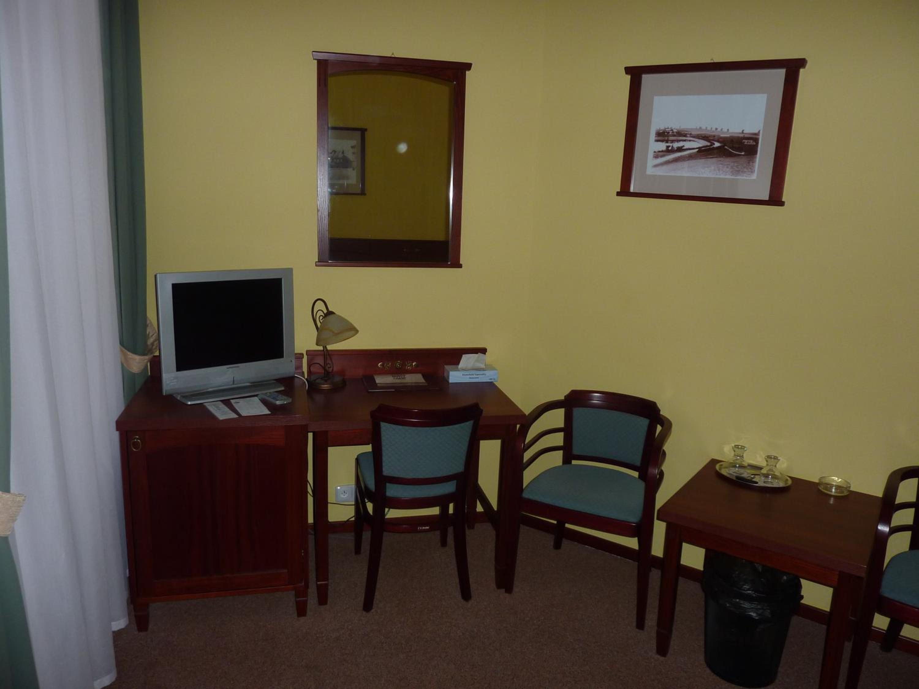 Double or Twin Room photo 3