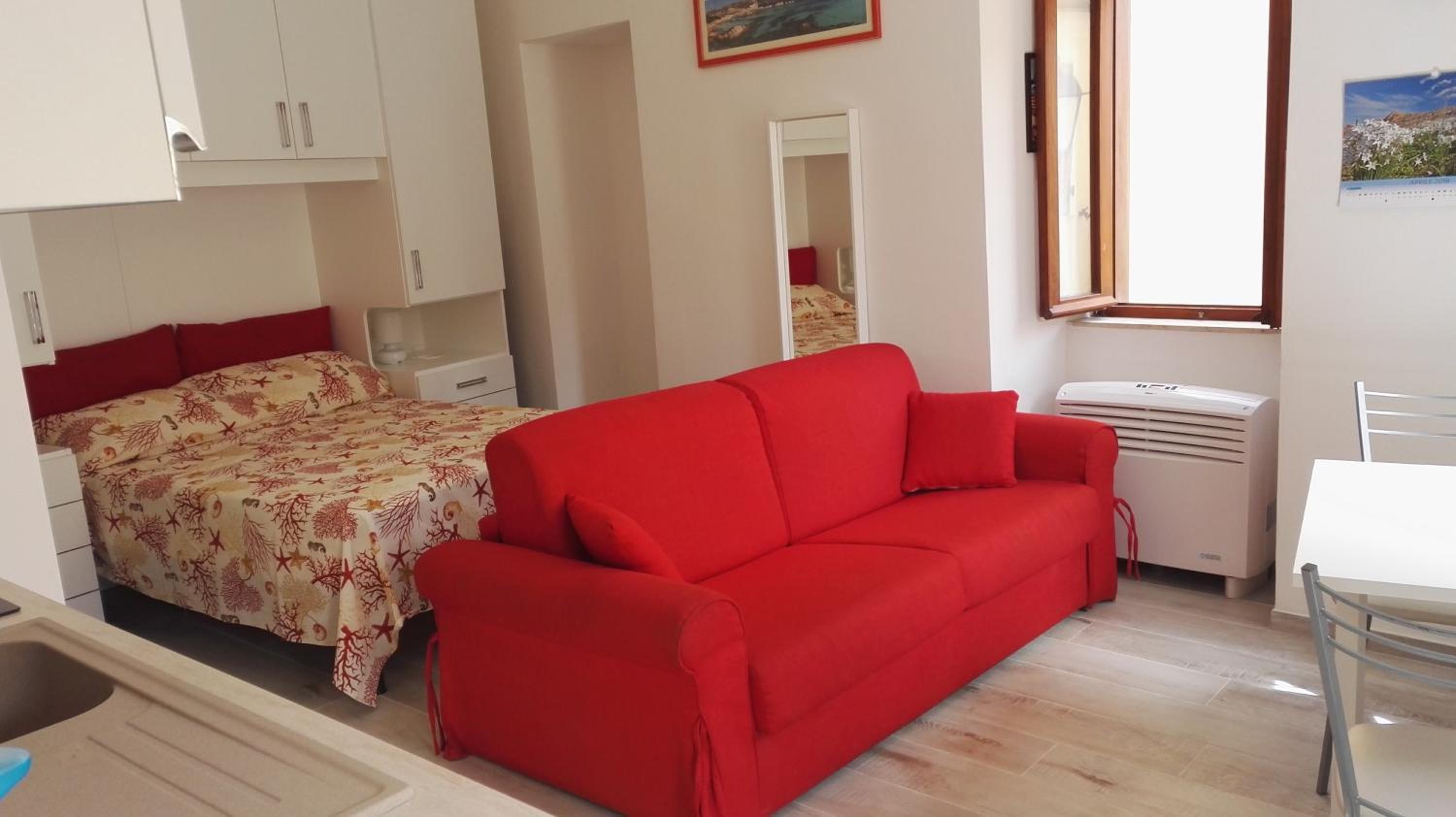Studio Apartment photo 1