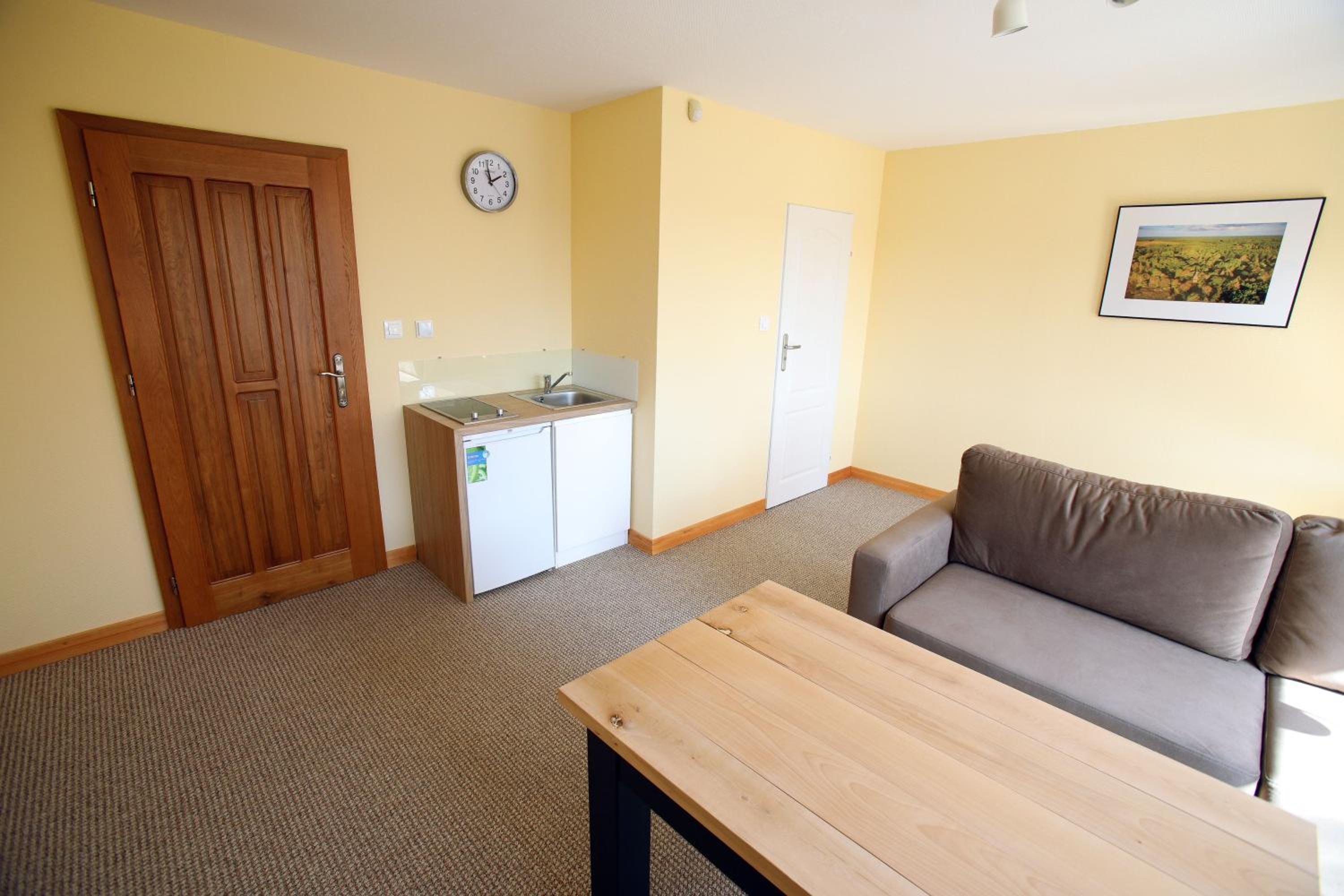 Apartment with Balcony photo 3