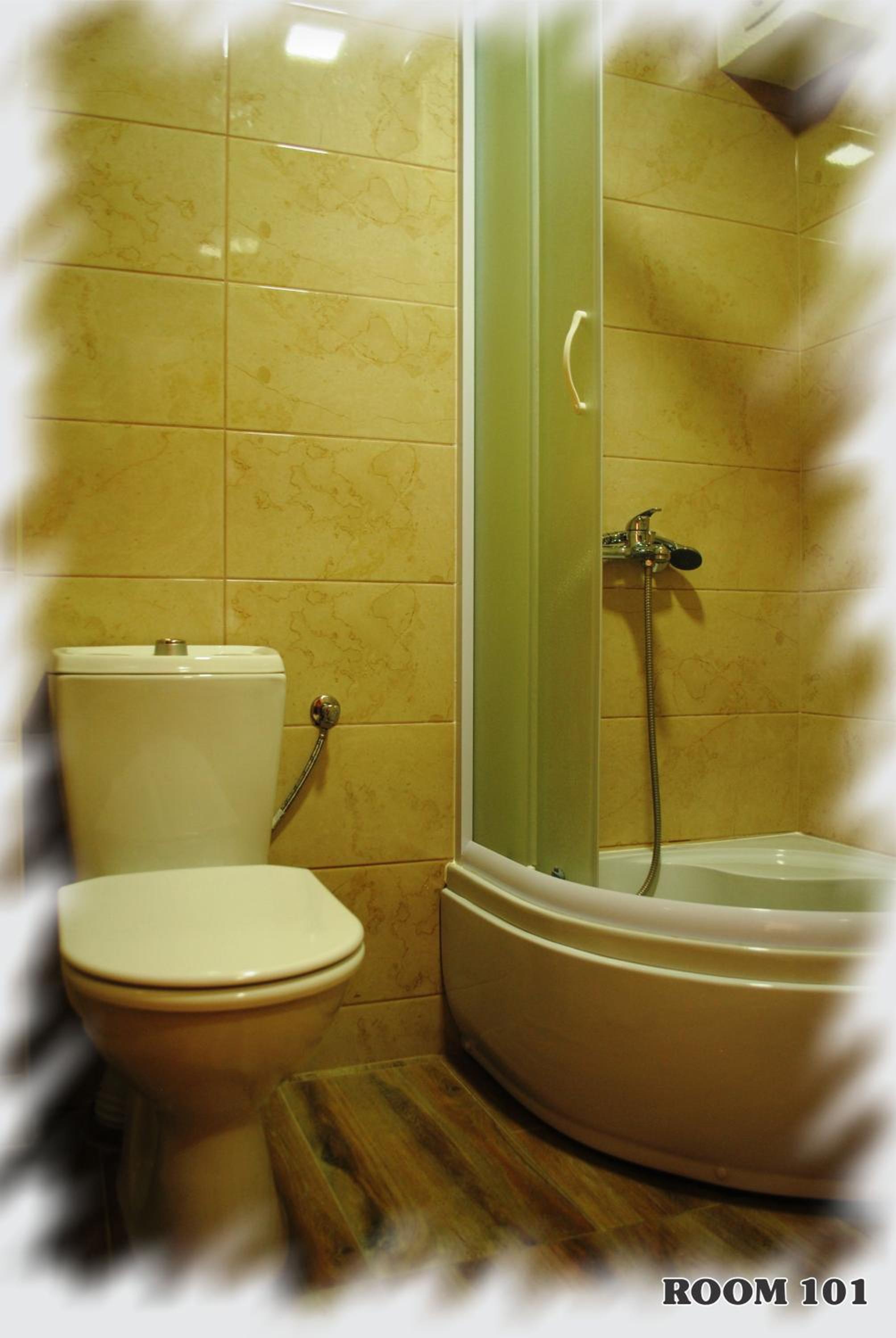 Double or Twin Room with Mountain View photo 2