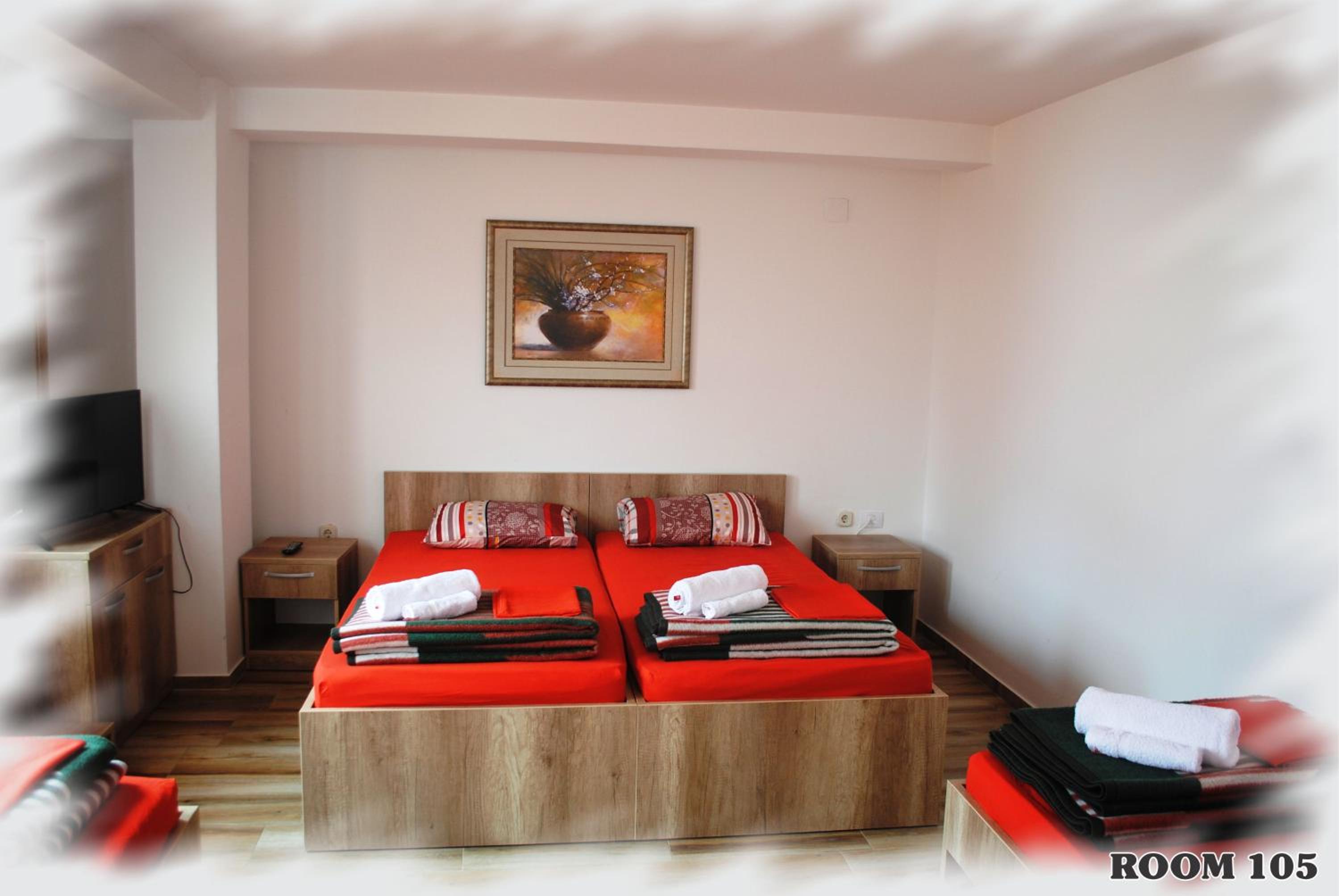 Quadruple Room with Mountain View photo 3