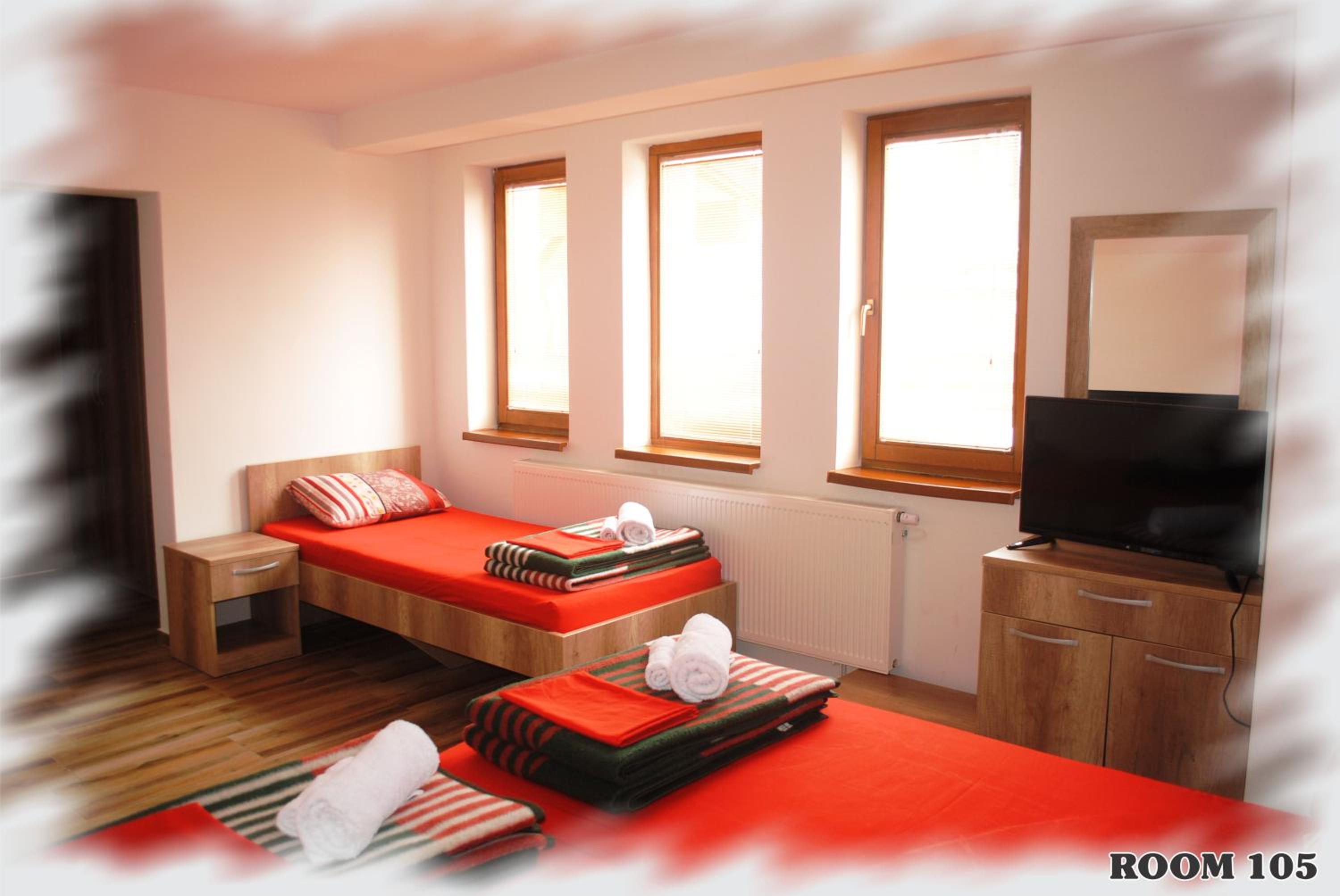 Quadruple Room with Mountain View photo 2