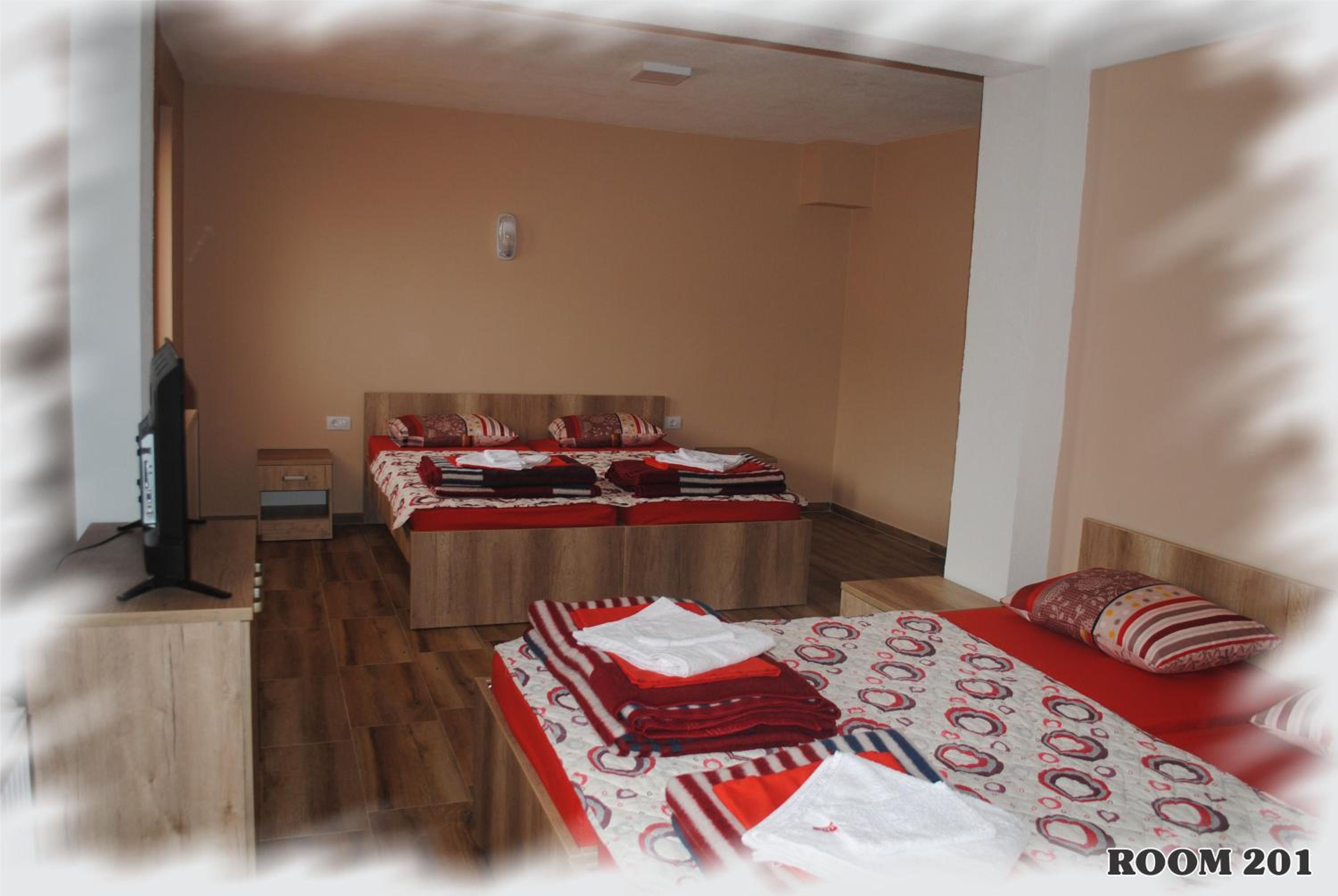 Quadruple Room with Mountain View