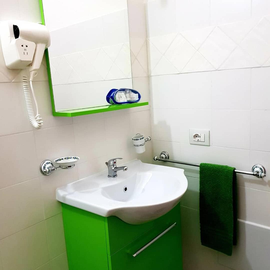 Double or Twin Room photo 3