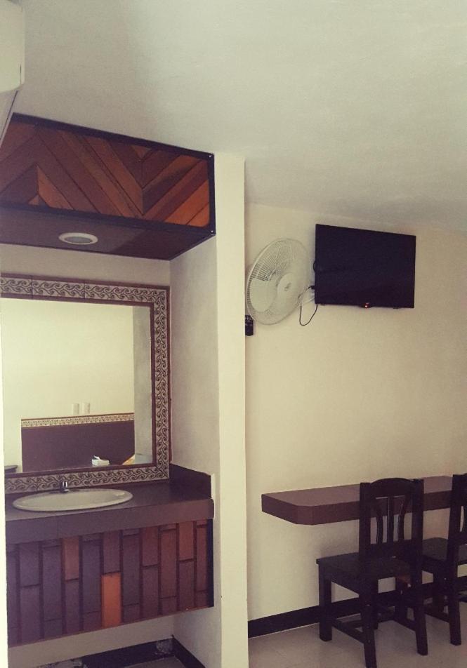 Standard Room with Air Conditioning photo 3