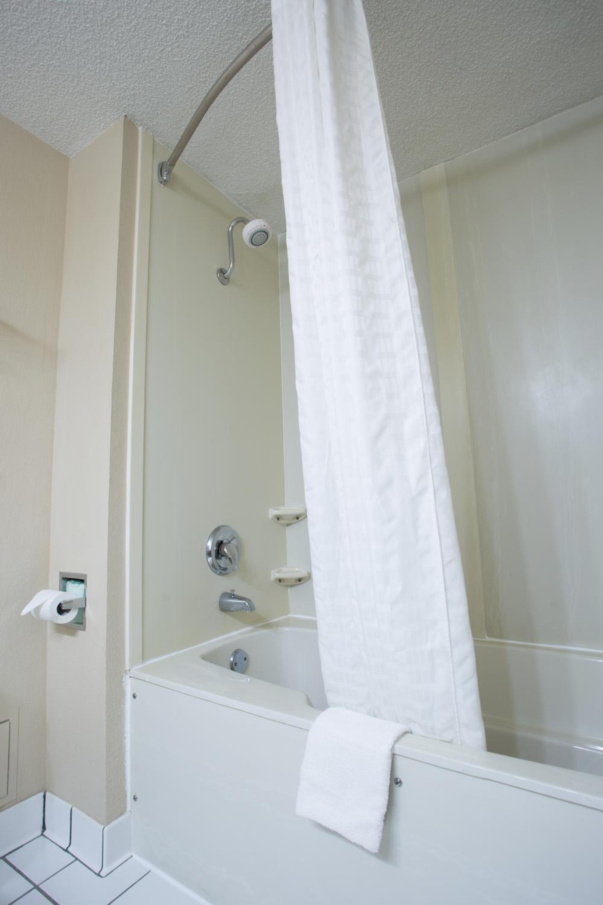 Deluxe King Studio Suite - Non-Smoking - Photo 4