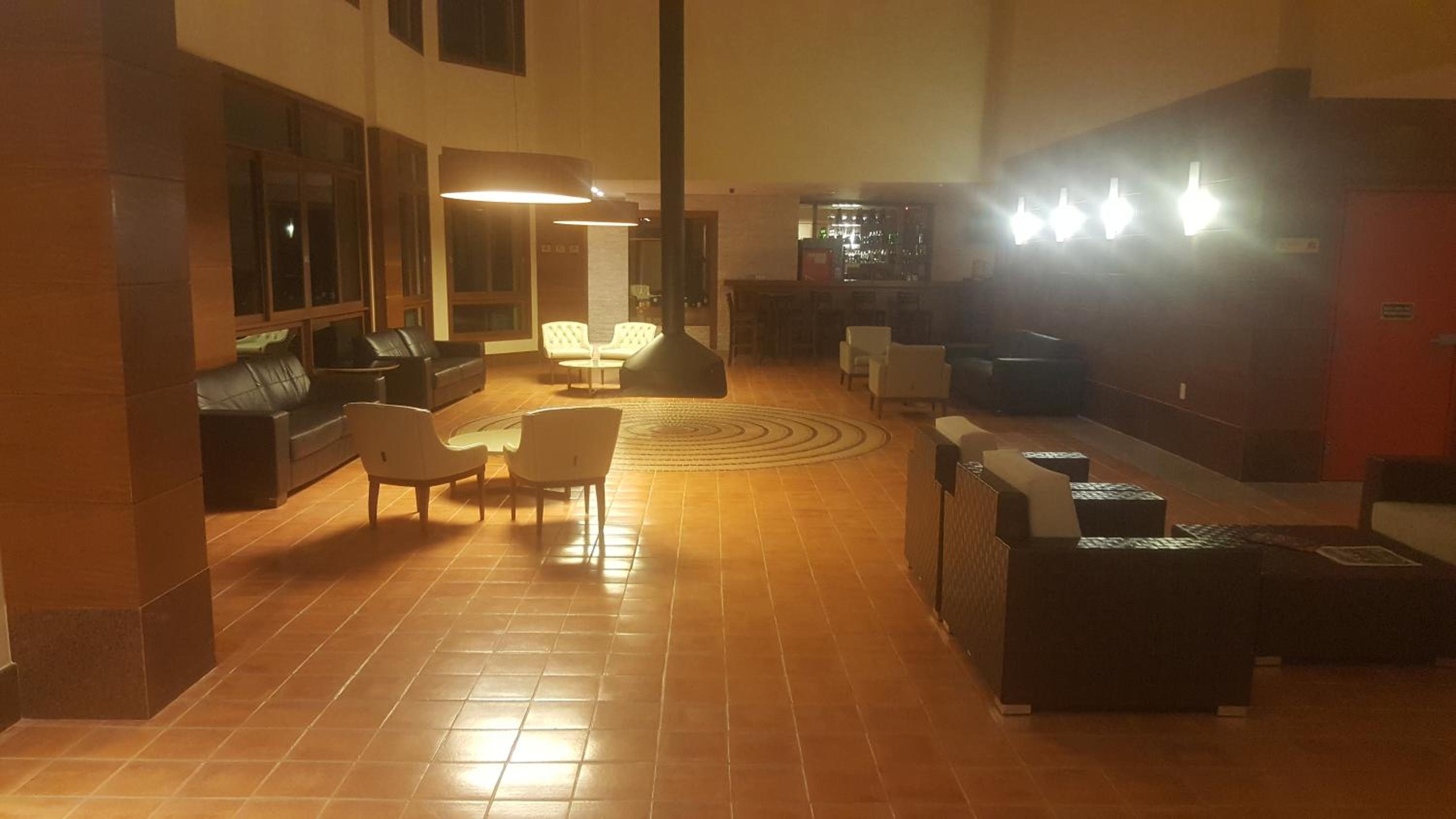 Apartment with Mountain View - Photo 17