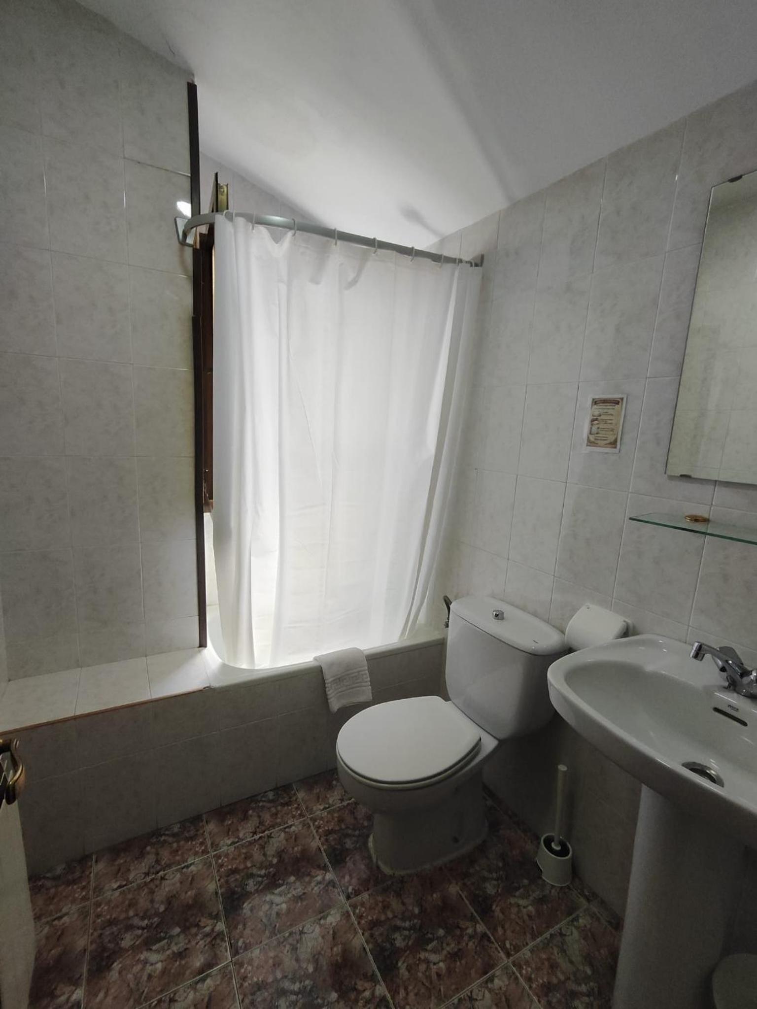 Budget Single Room