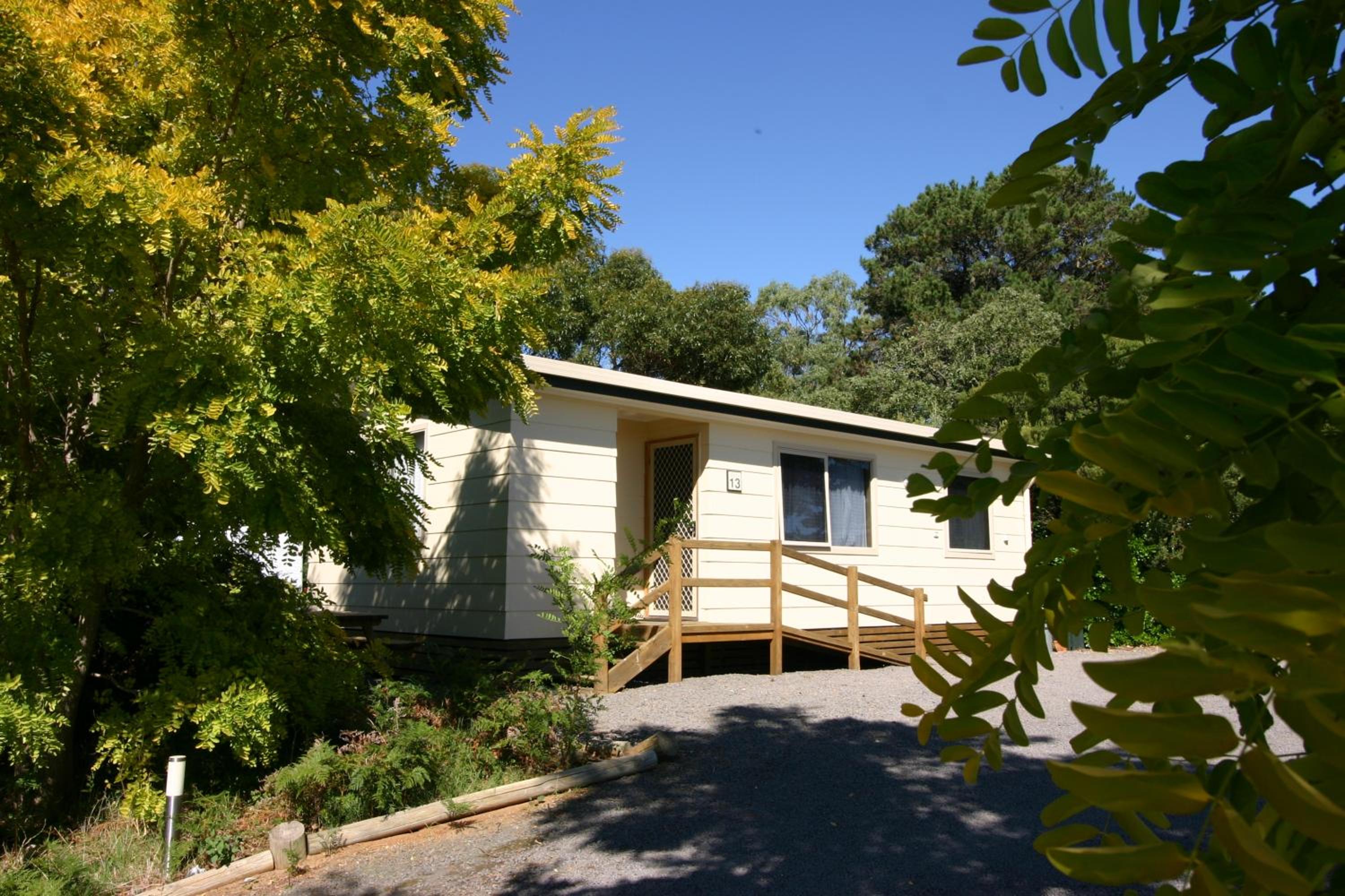 Two-Bedroom Holiday Cabin - Photo 6