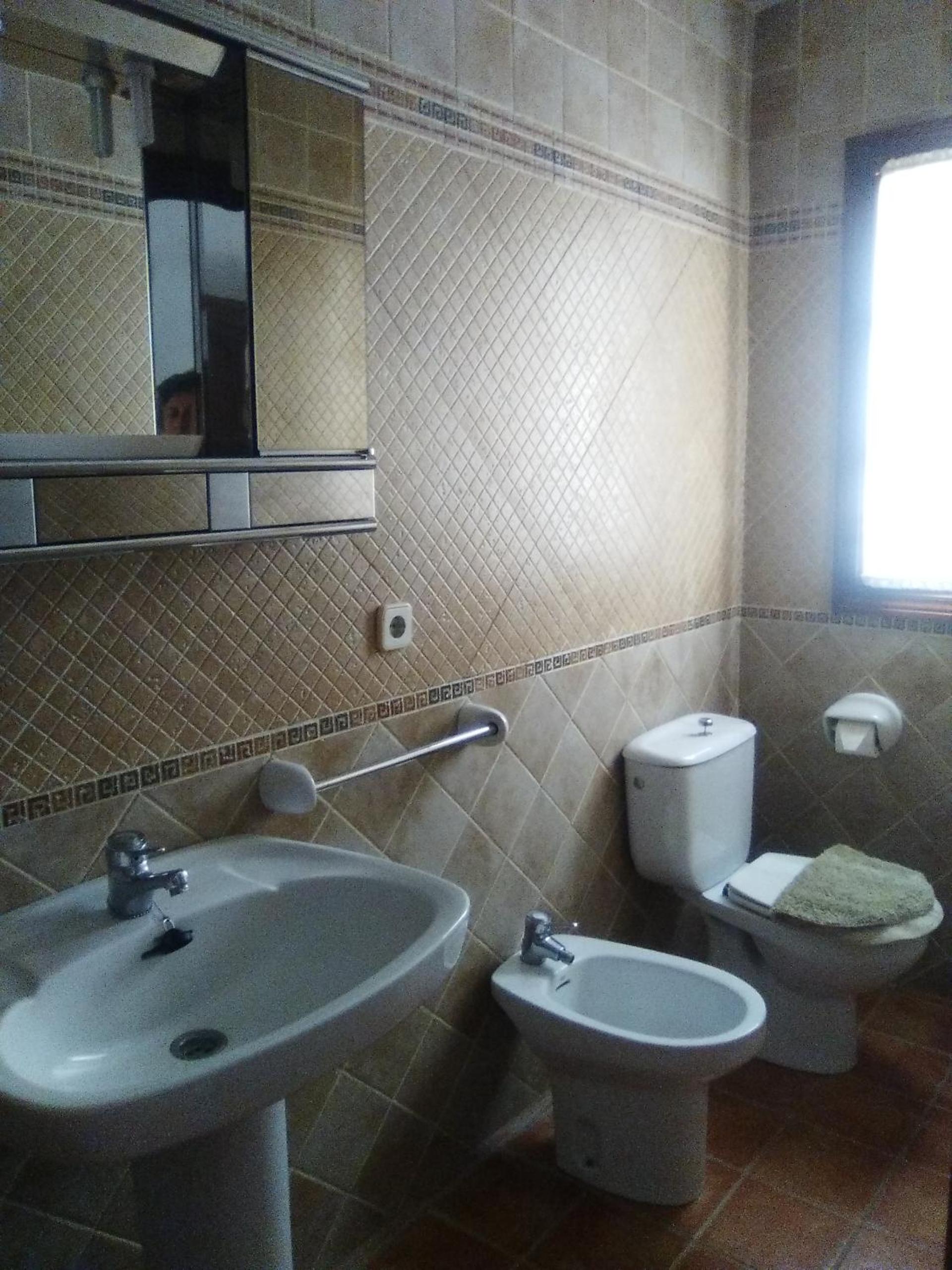 One-Bedroom House - Photo 3