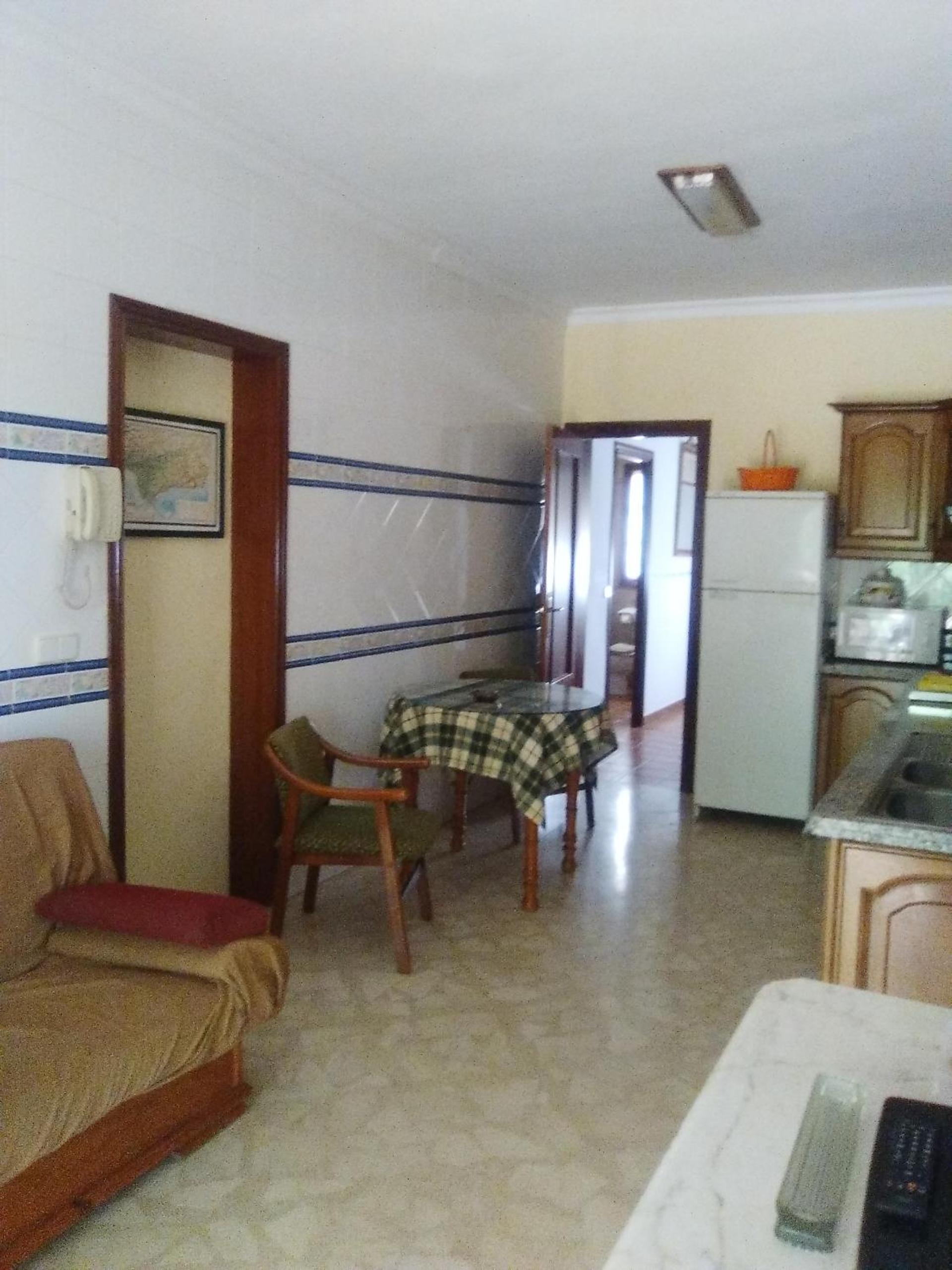 One-Bedroom House - Photo 4