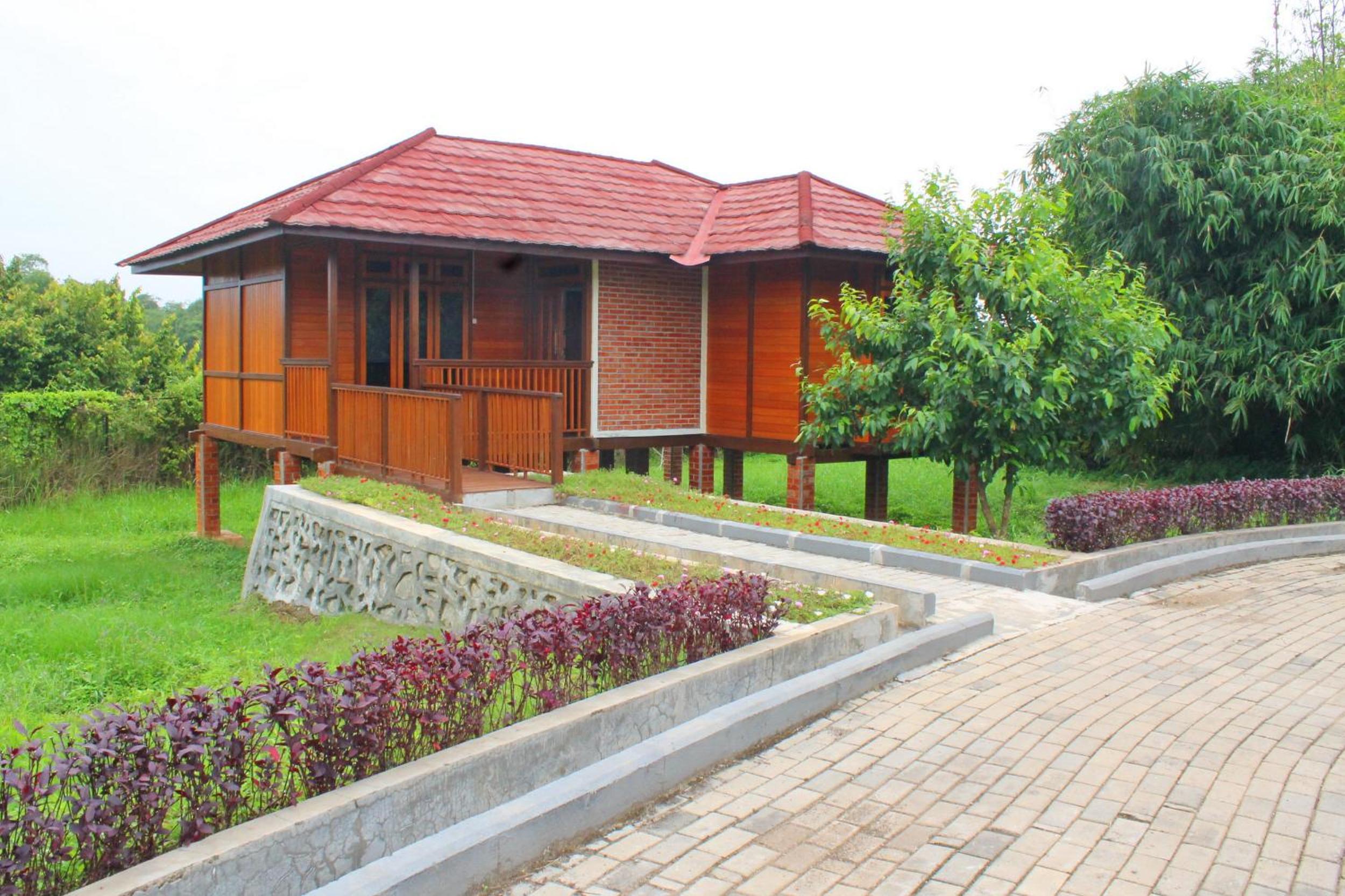 Two-Bedroom Bungalow - Photo 4