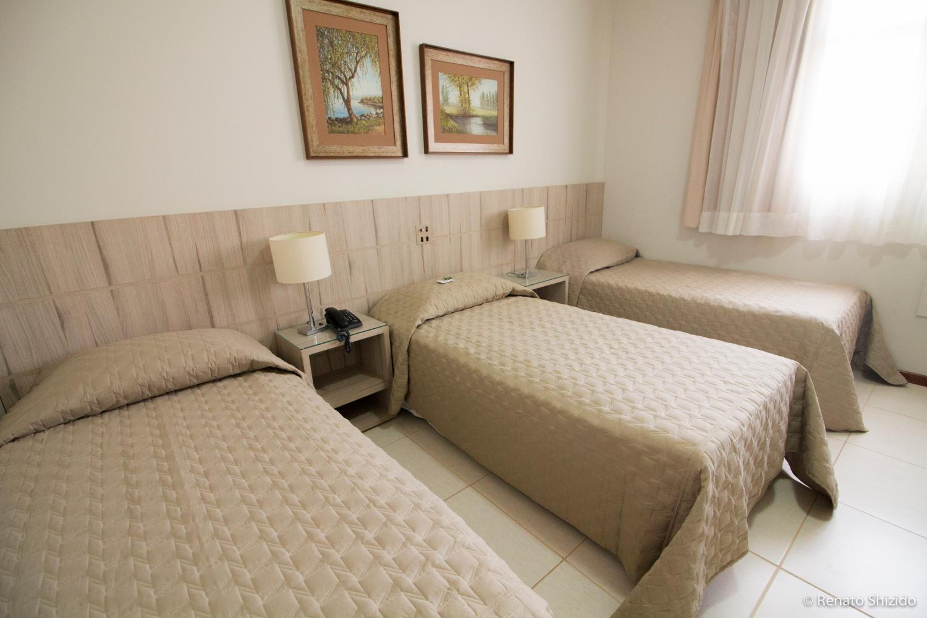 Deluxe Triple Room - Photo 1
