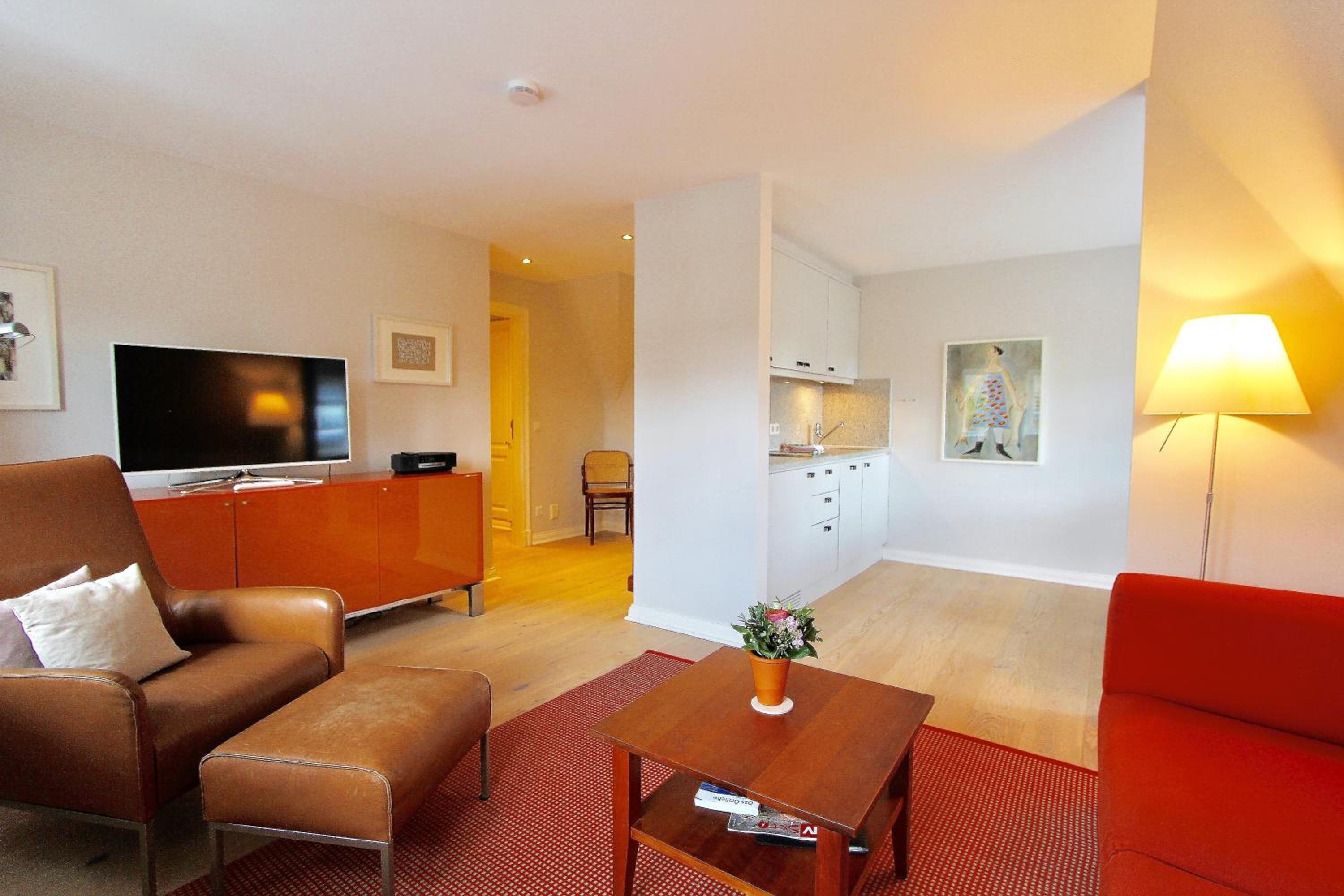 Apartment photo 1