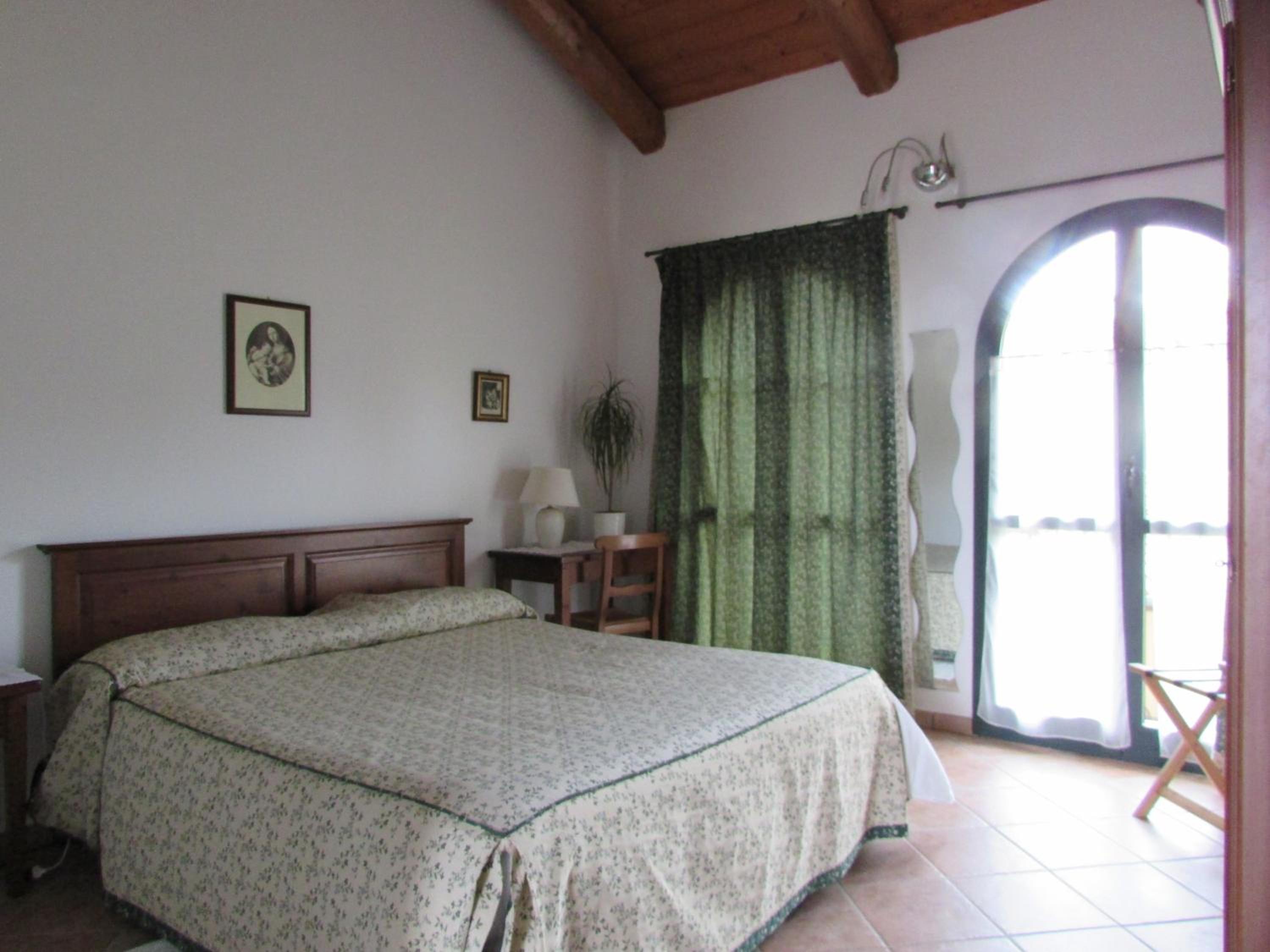 Double Room - Photo 4