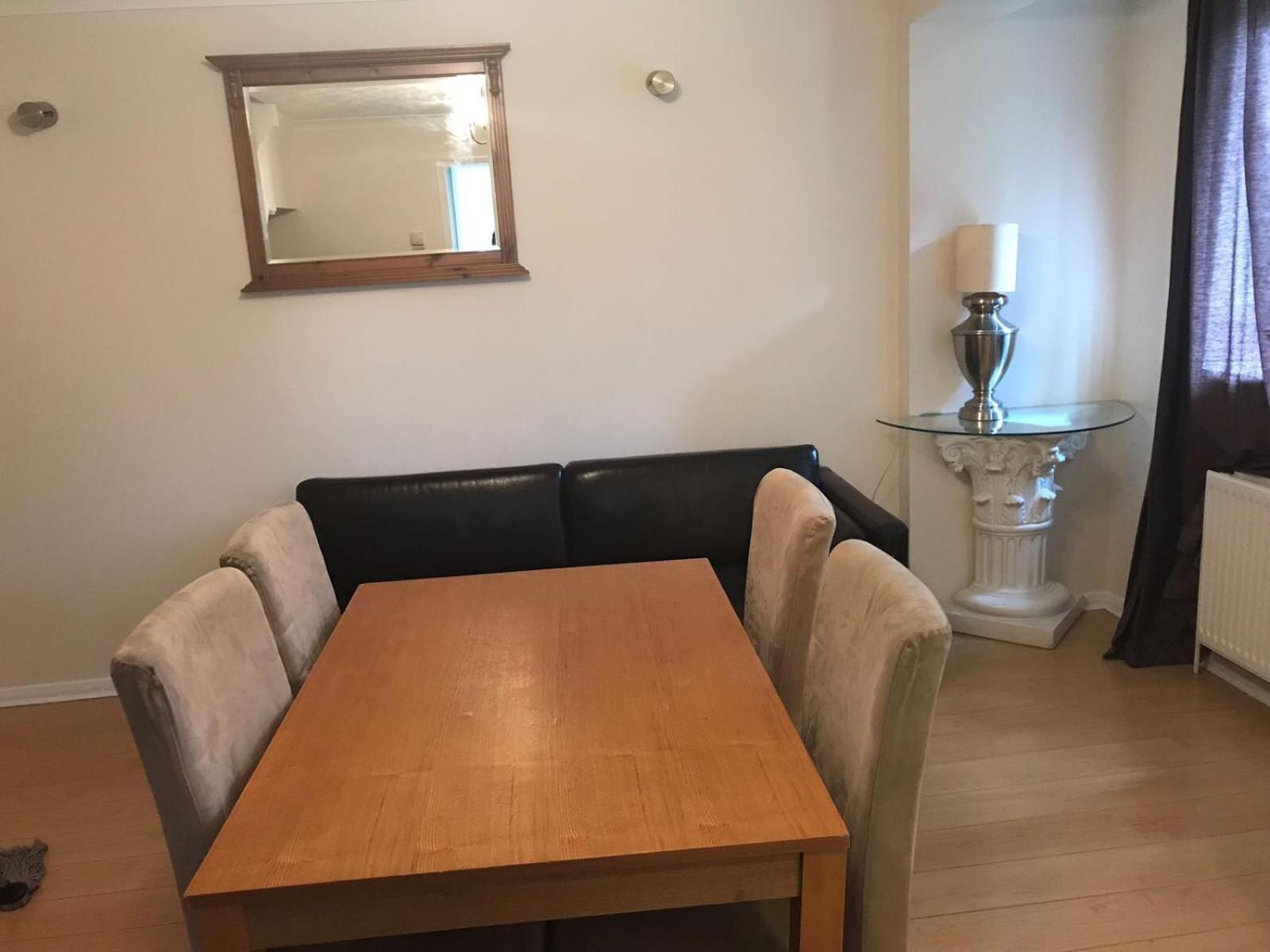 Two-Bedroom House - Photo 14