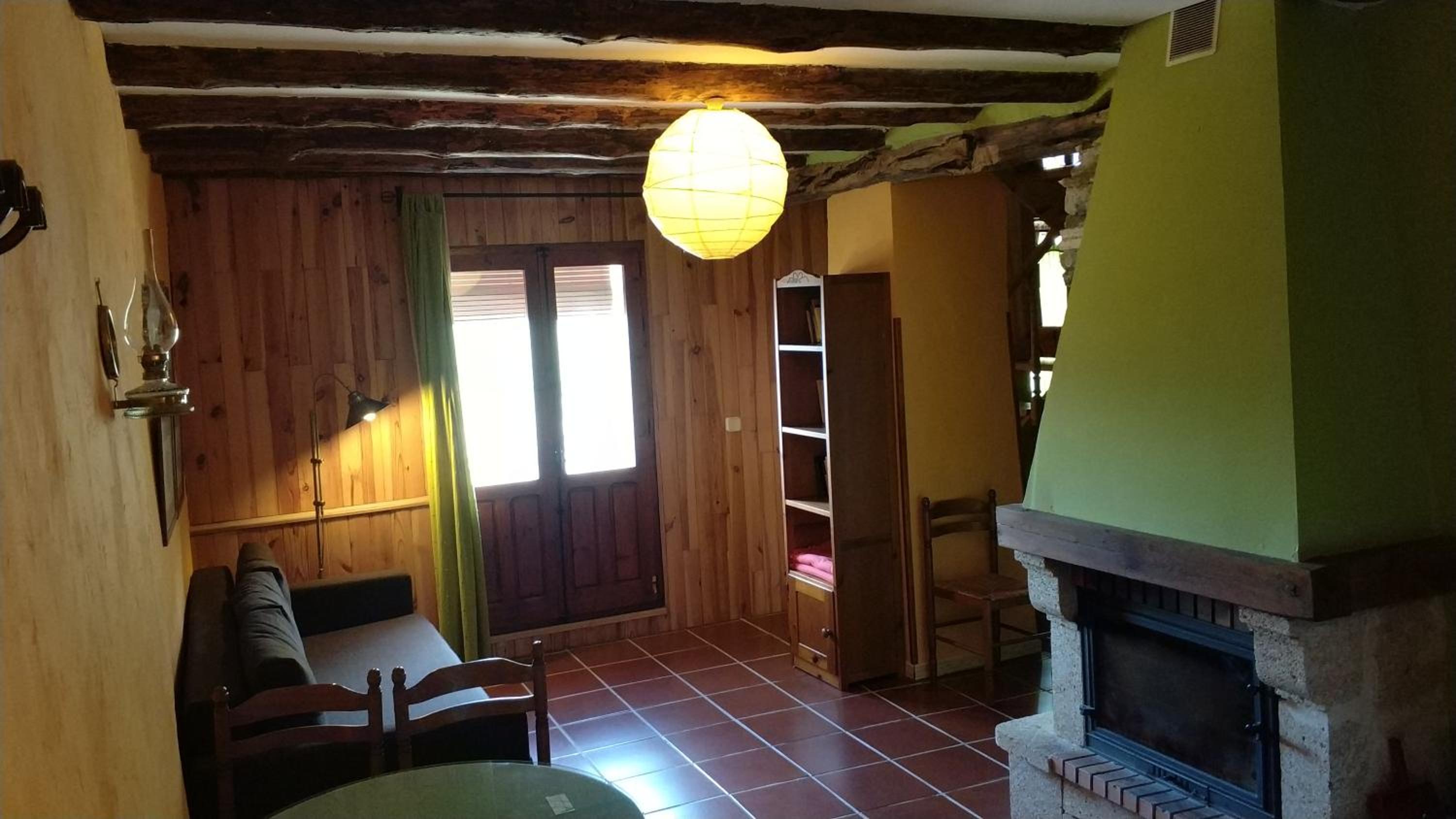 Habitación Familiar con Vista a la Montaña