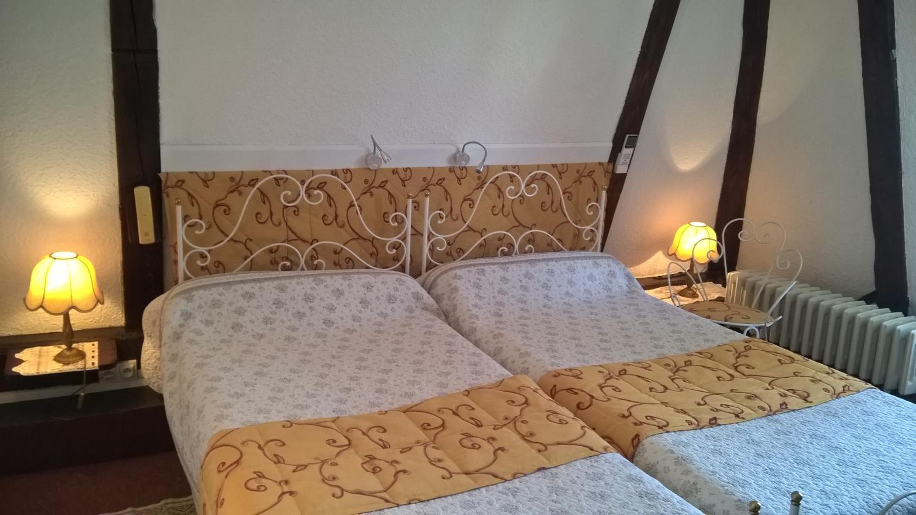 Standard Twin Room photo 2