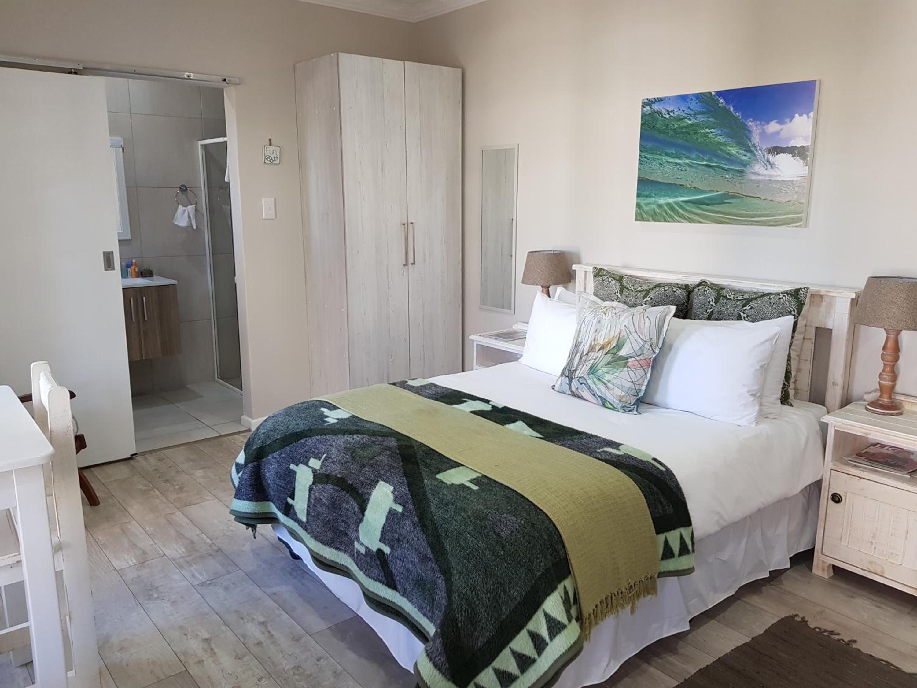Deluxe Double Room with Shower photo 3