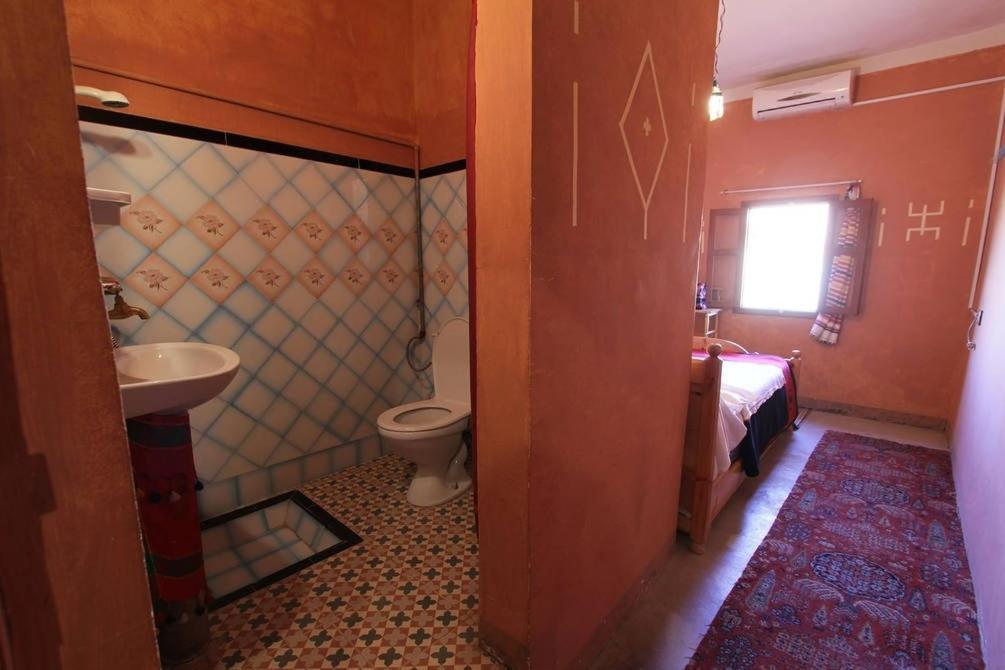 Double or Twin Room - Photo 4