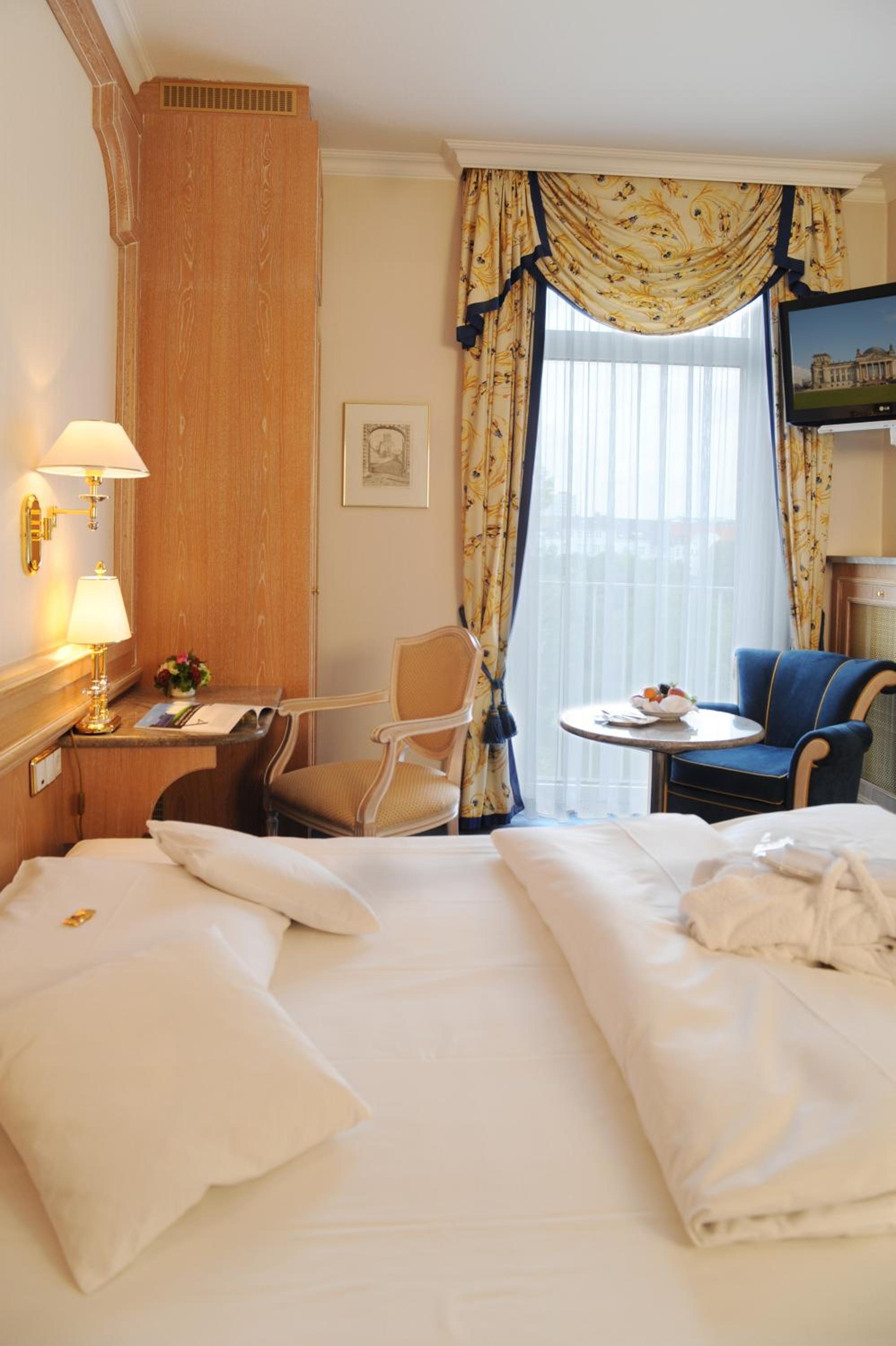 Double Room With Lake View photo 3