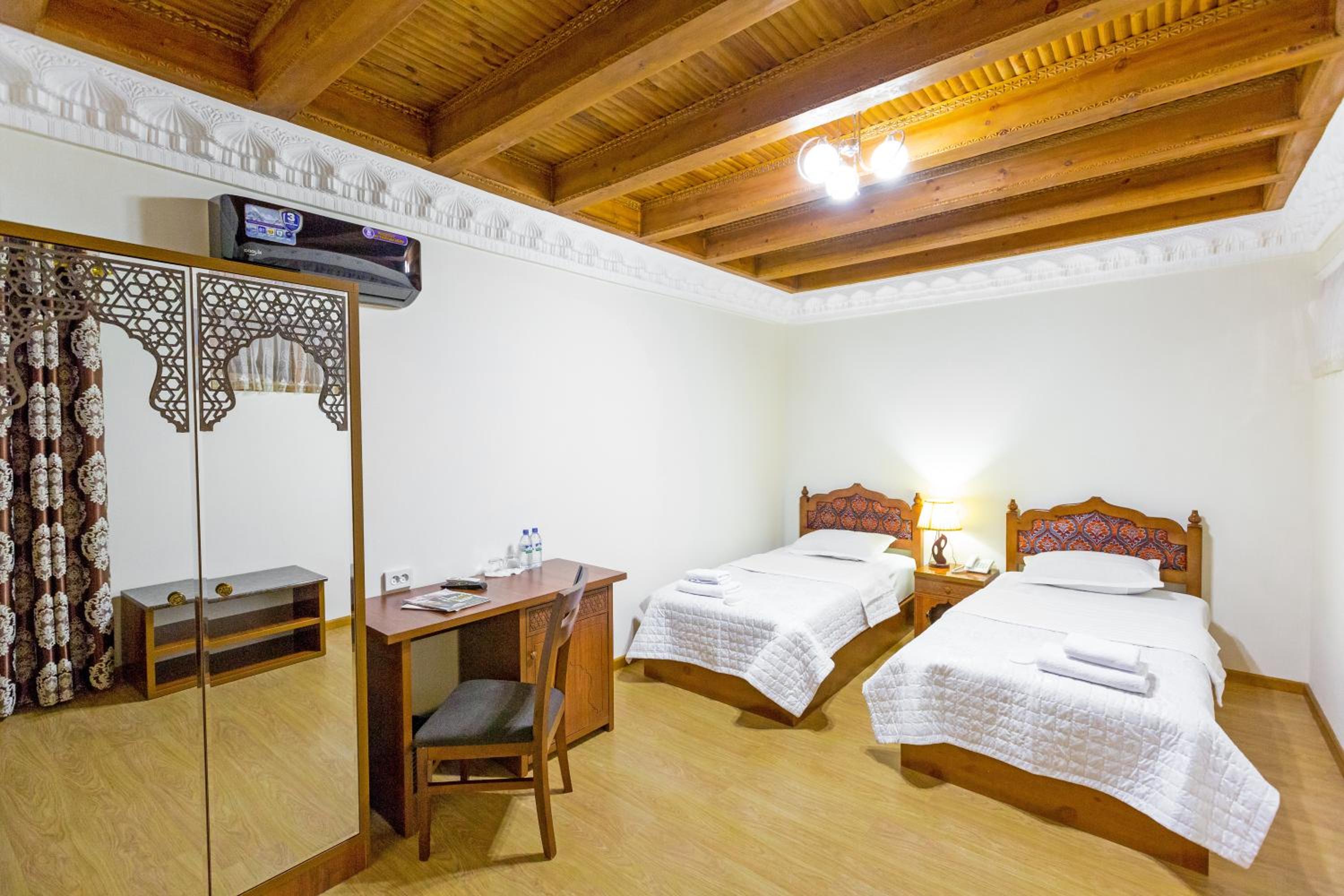 Double or Twin Room - Photo 13