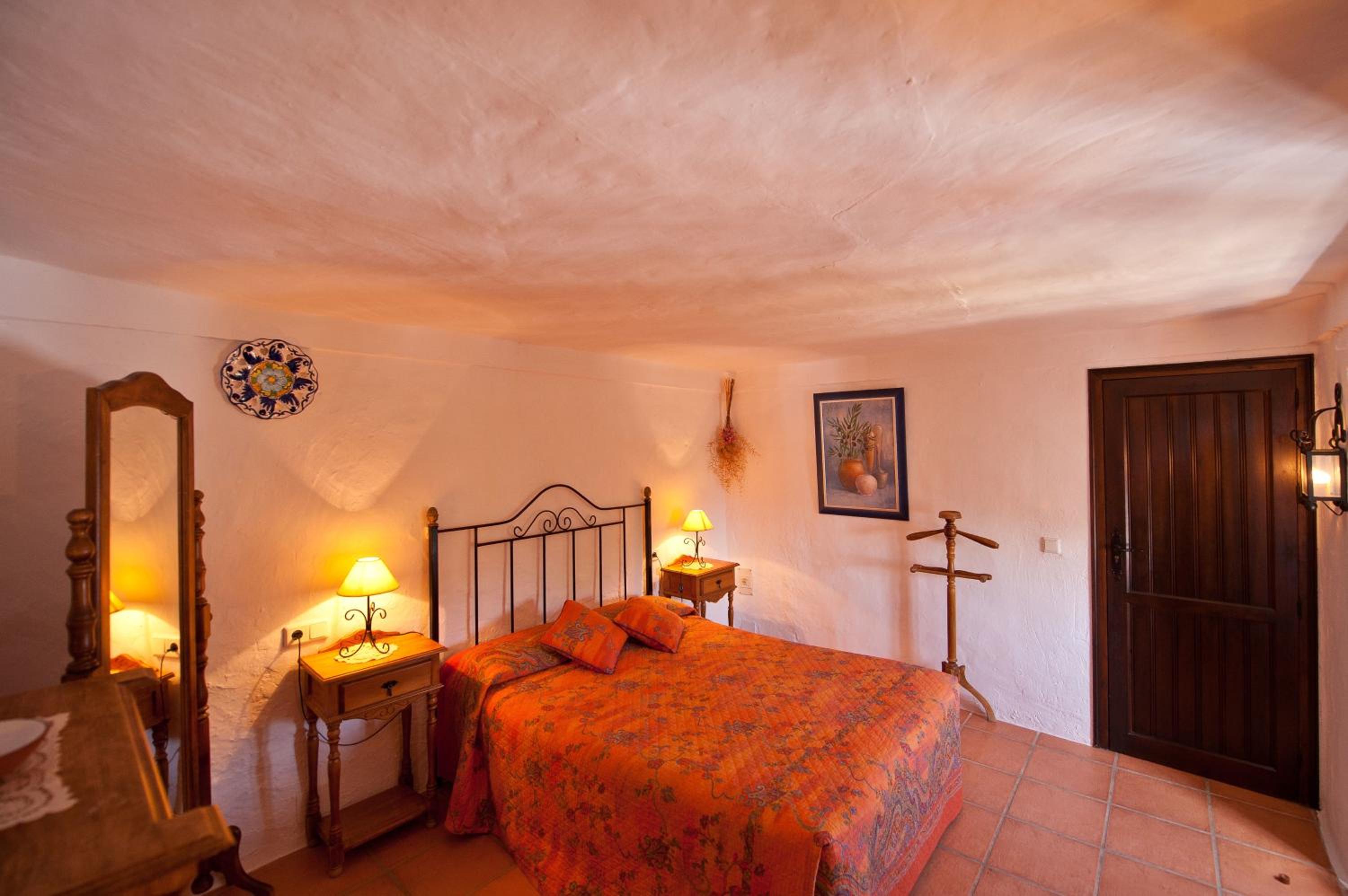 Standard Triple Room photo 2